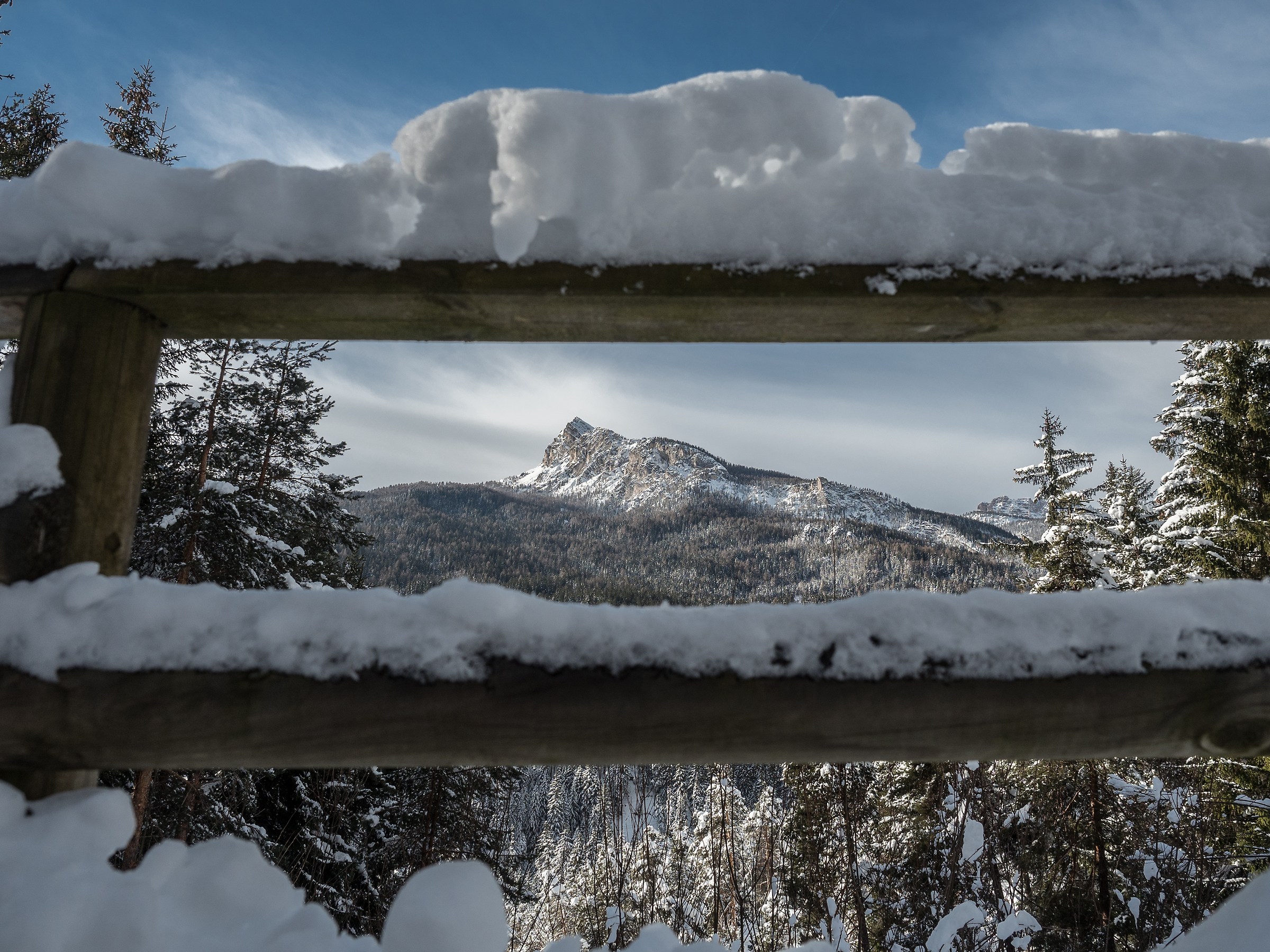 Racchiusa da una cornice