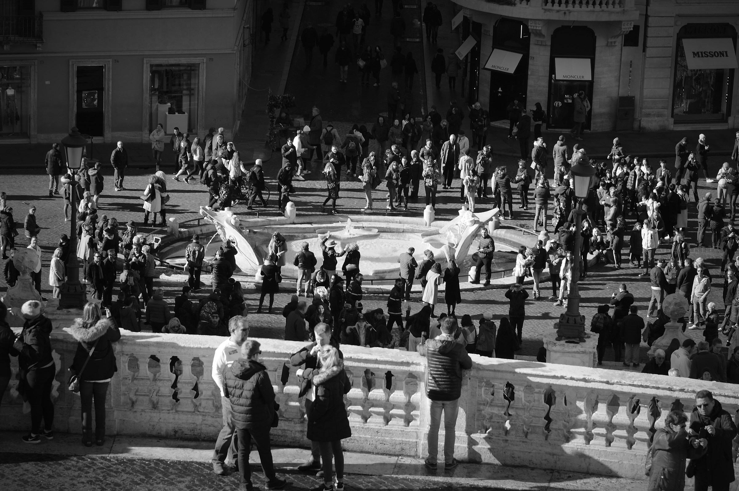 All around the "Barcaccia" ...