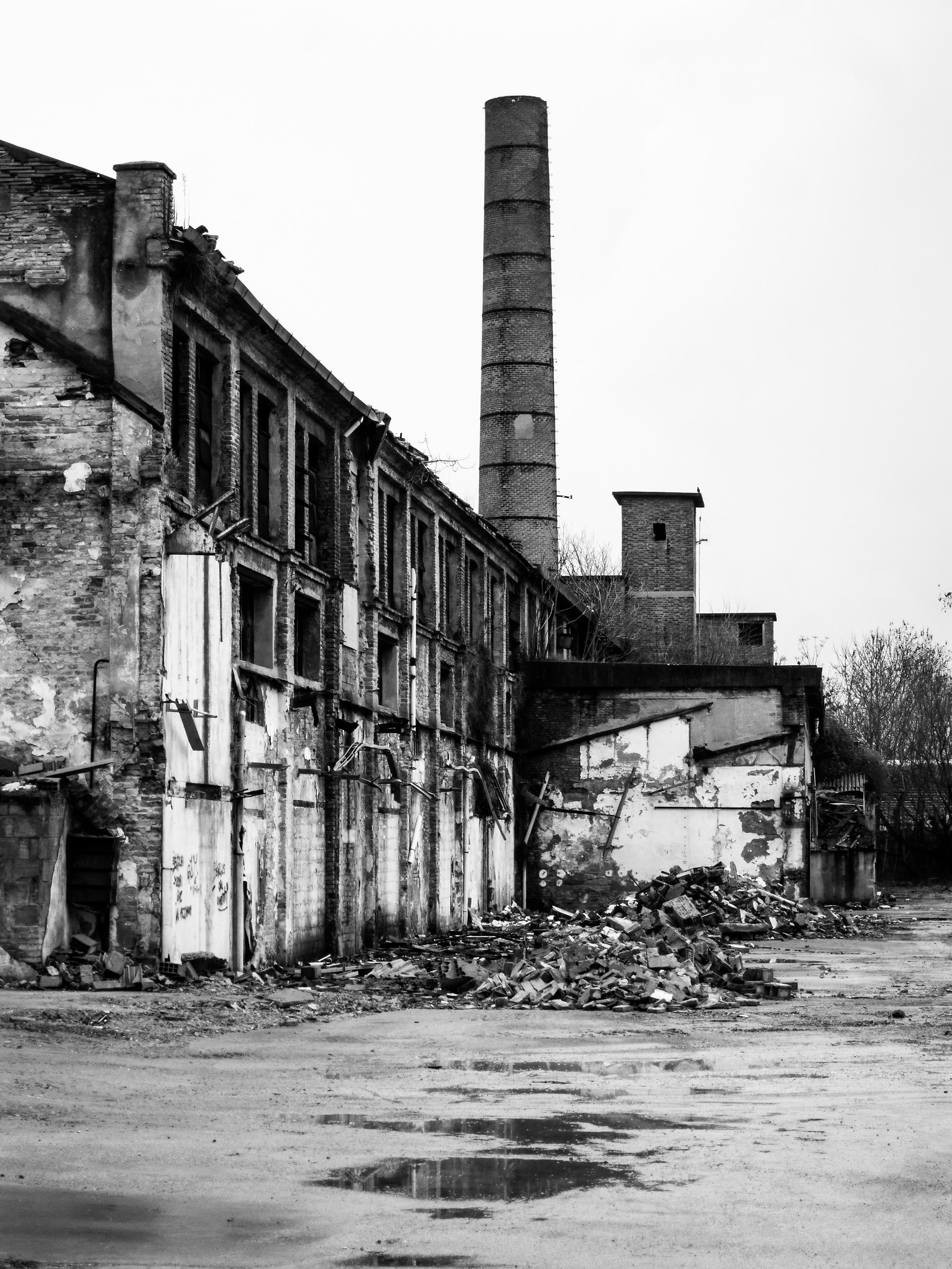 ex ceramic in demolition