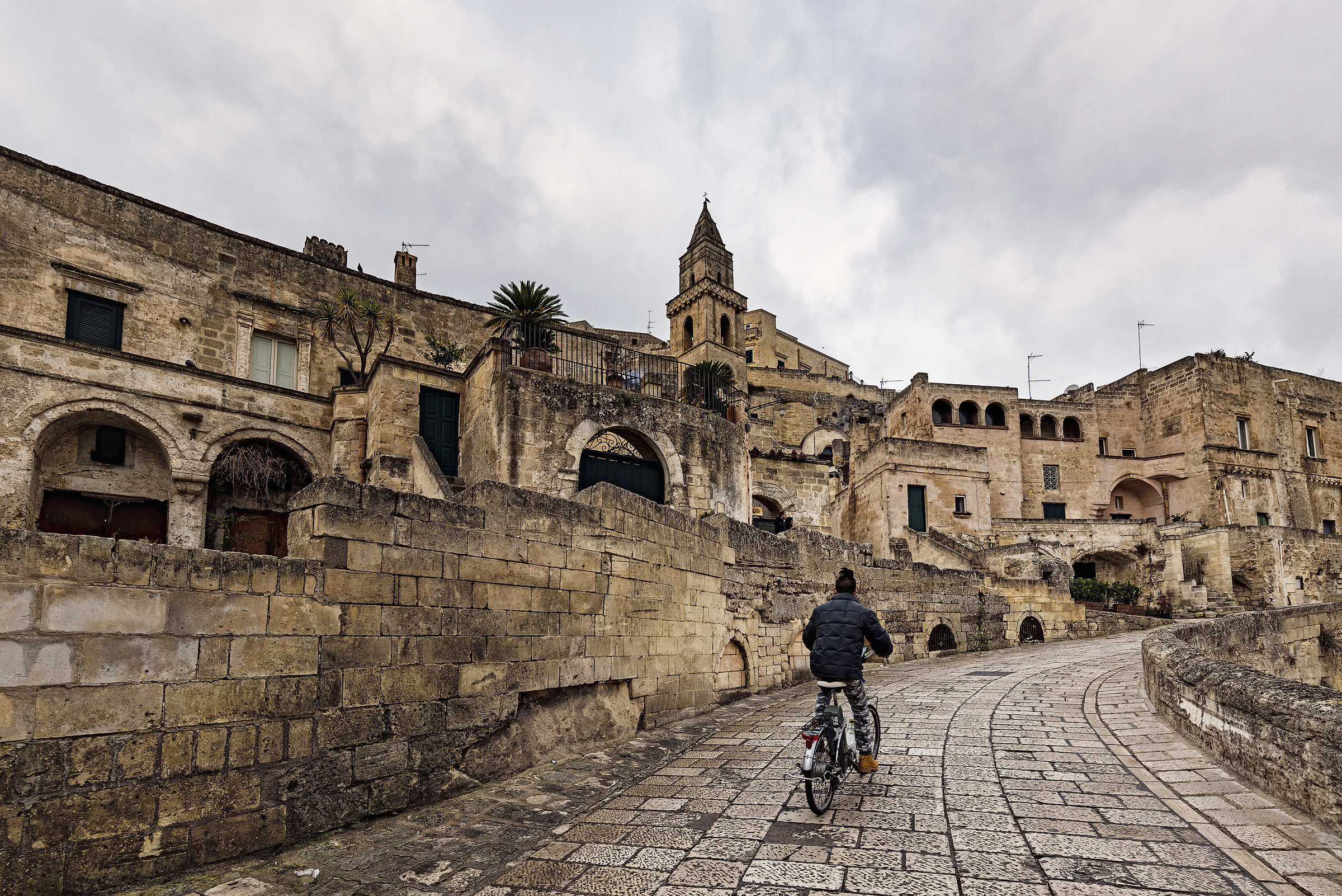 Strolling by bicycle
