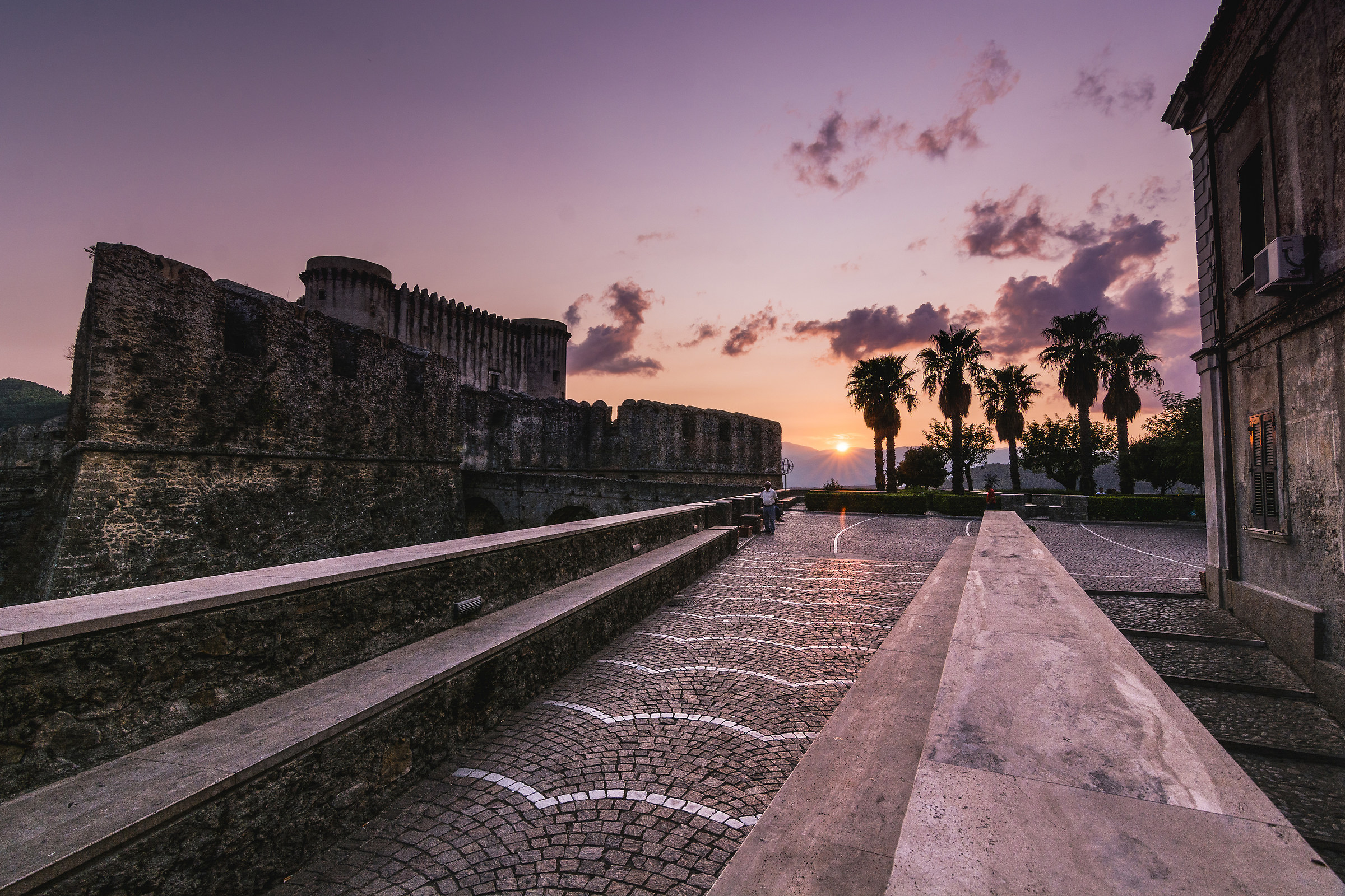 Tramonto al Castello Aragonese