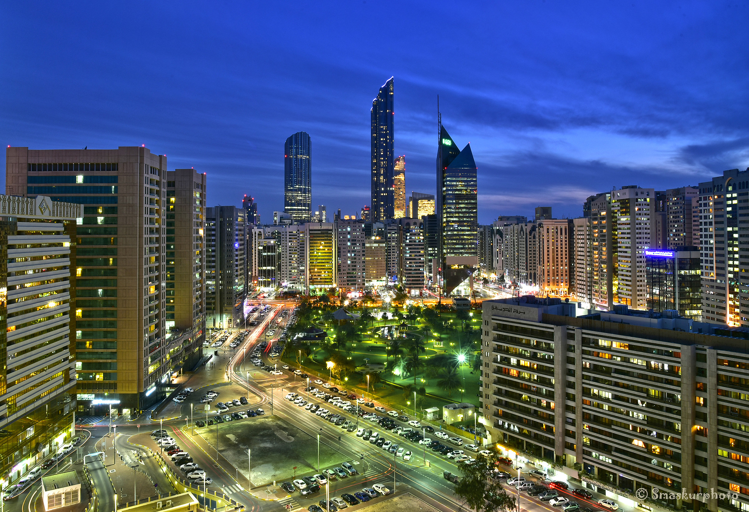 abu dhabi at dusk