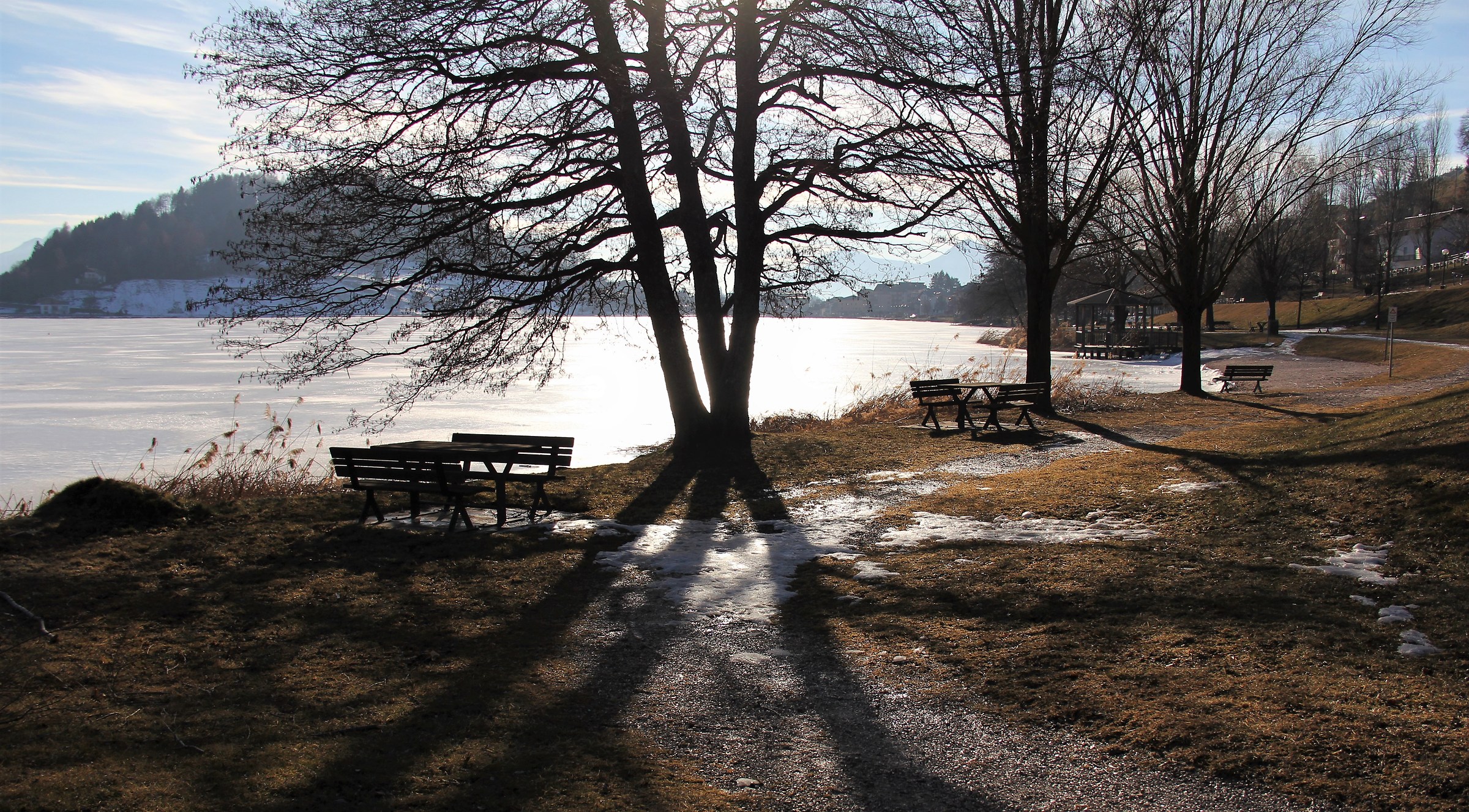Il lago come uno specchio