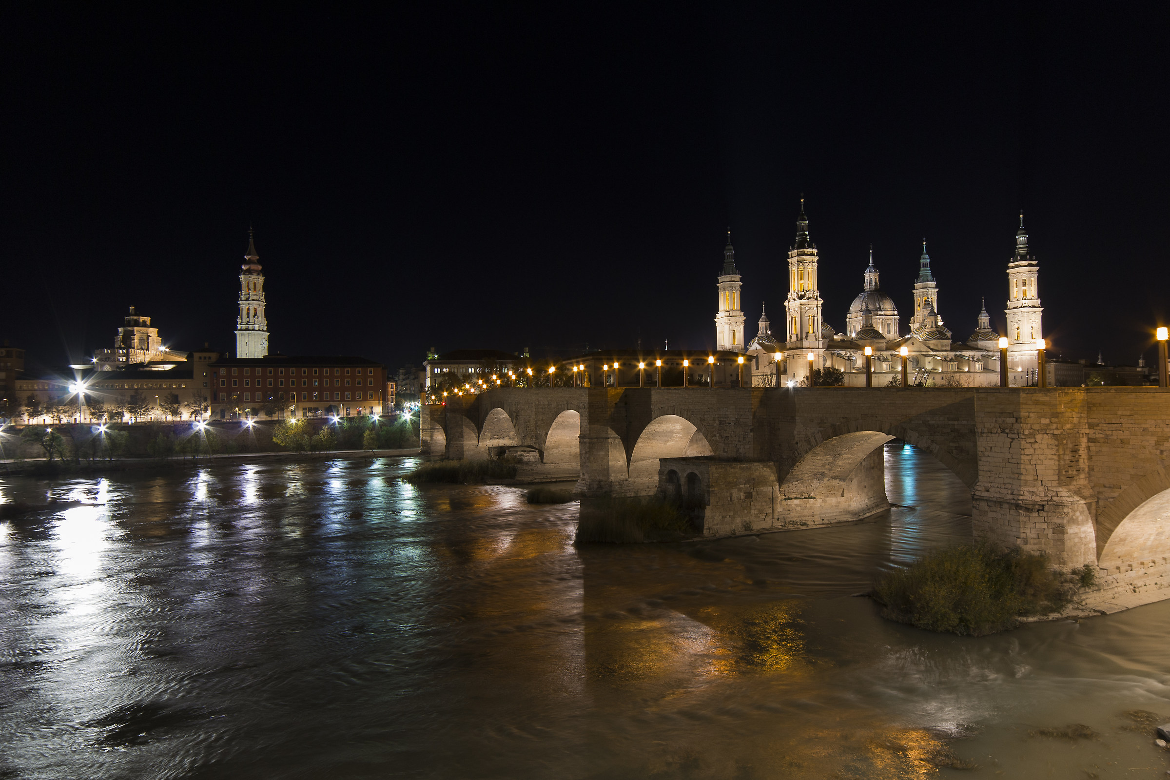 La Basilica di Nostra Signora del Pilar