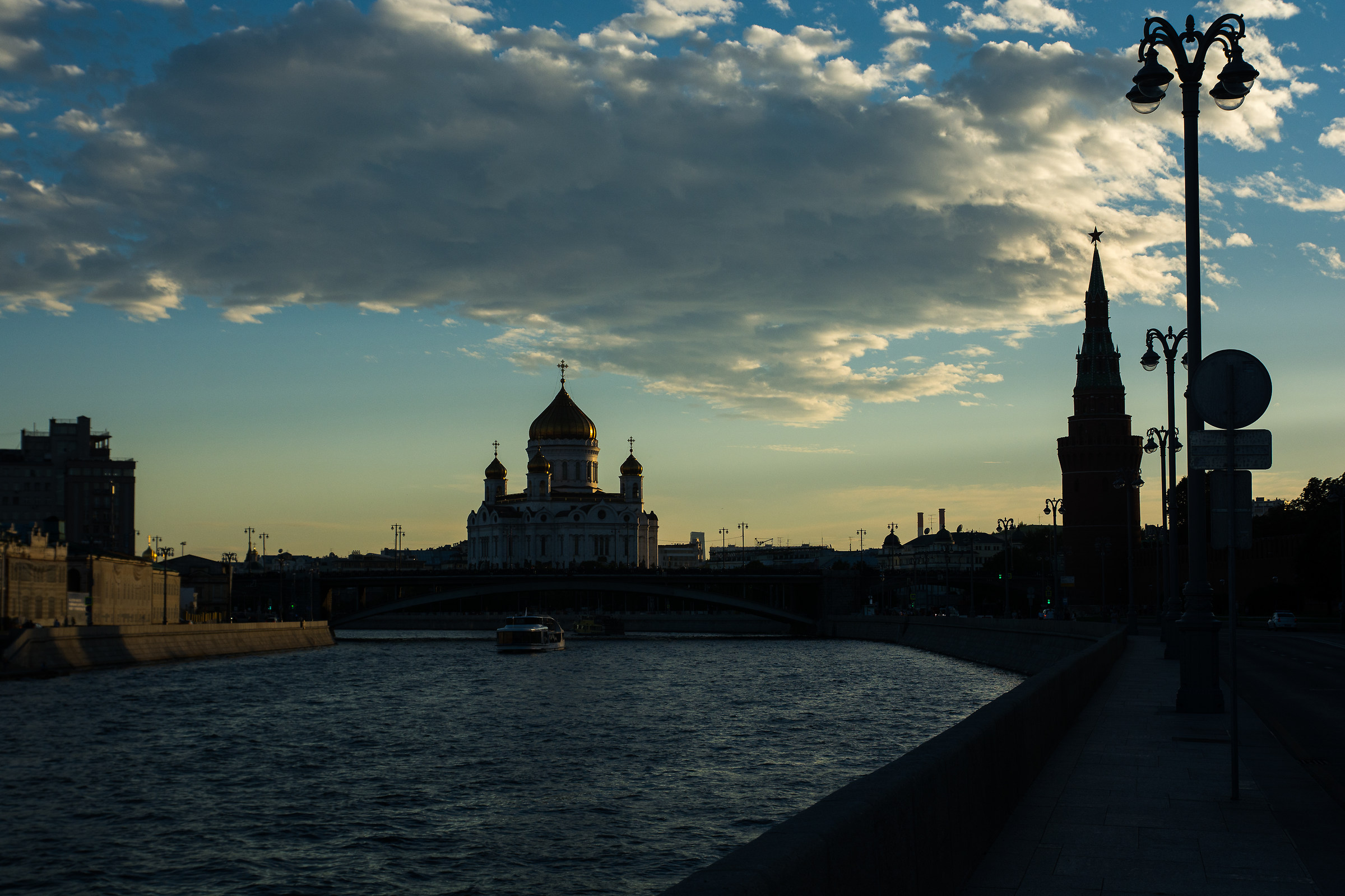 Sunset on Moskva River