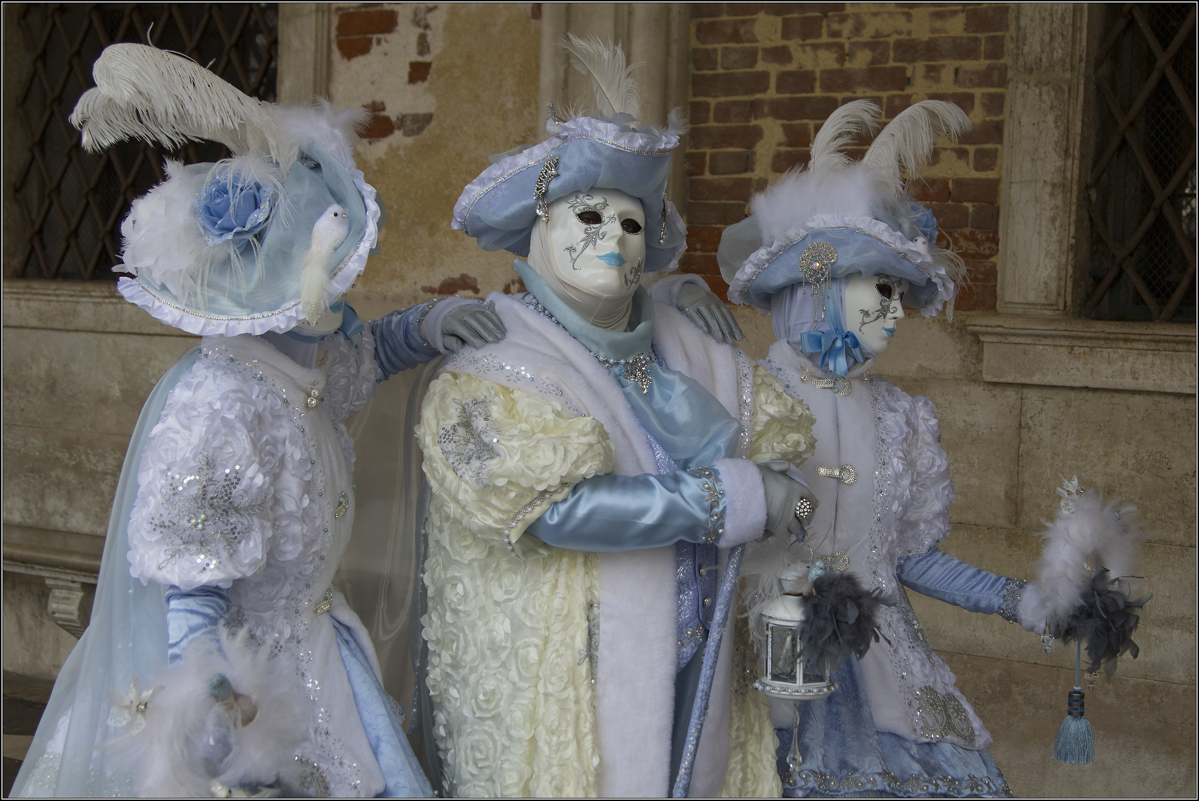 trio colombina