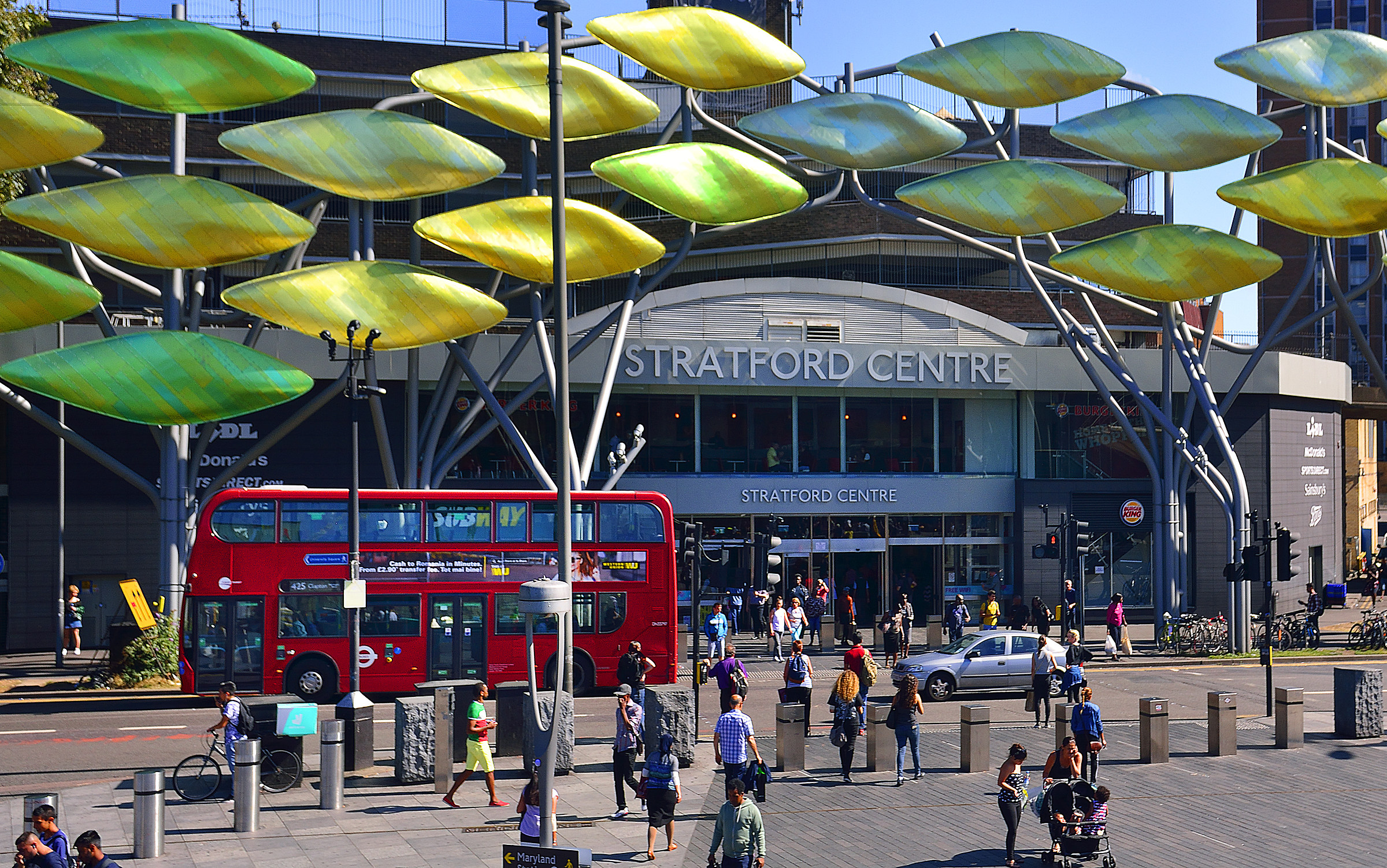 'Swimming Eyes', Stratford, Docklands di Londra