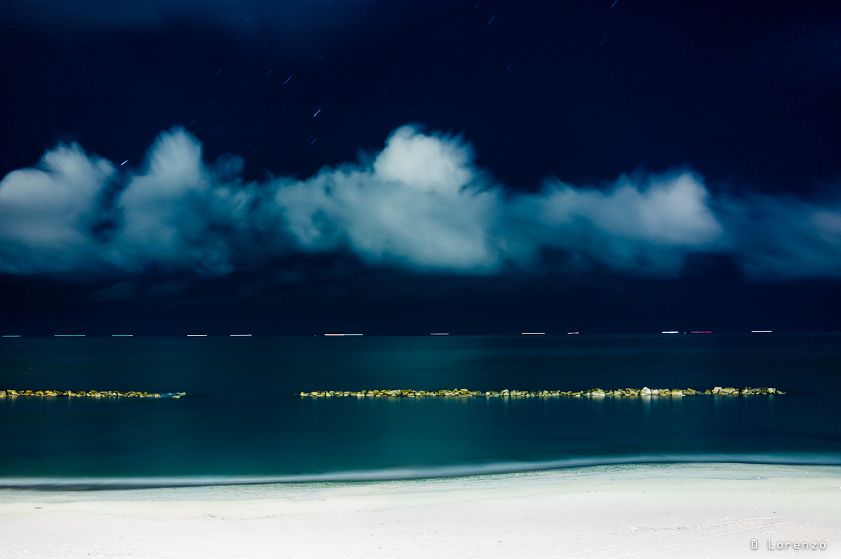 Adriatico, nuvole, stelle e pescherecci