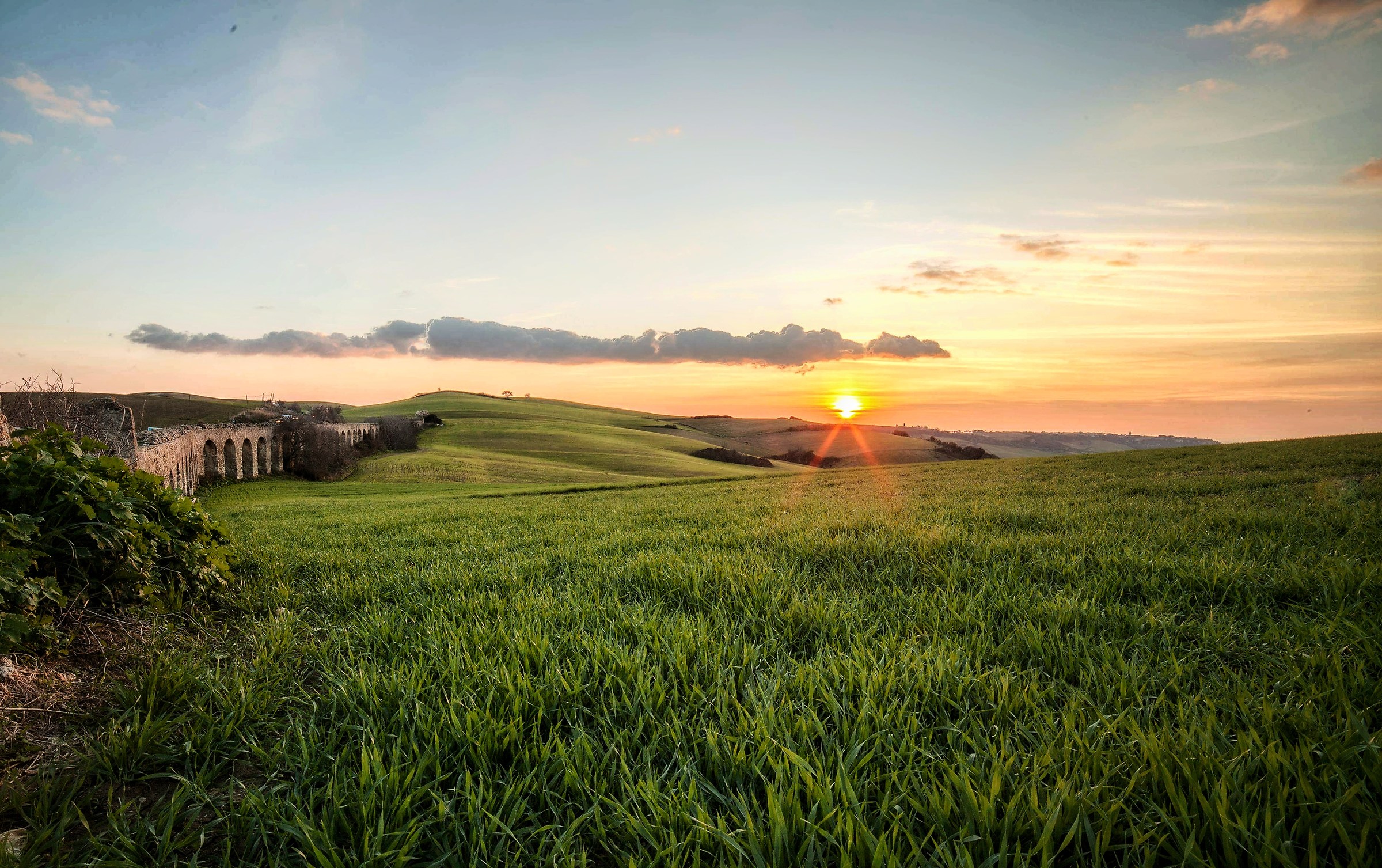 Tarquinia, Arcade aqueduct