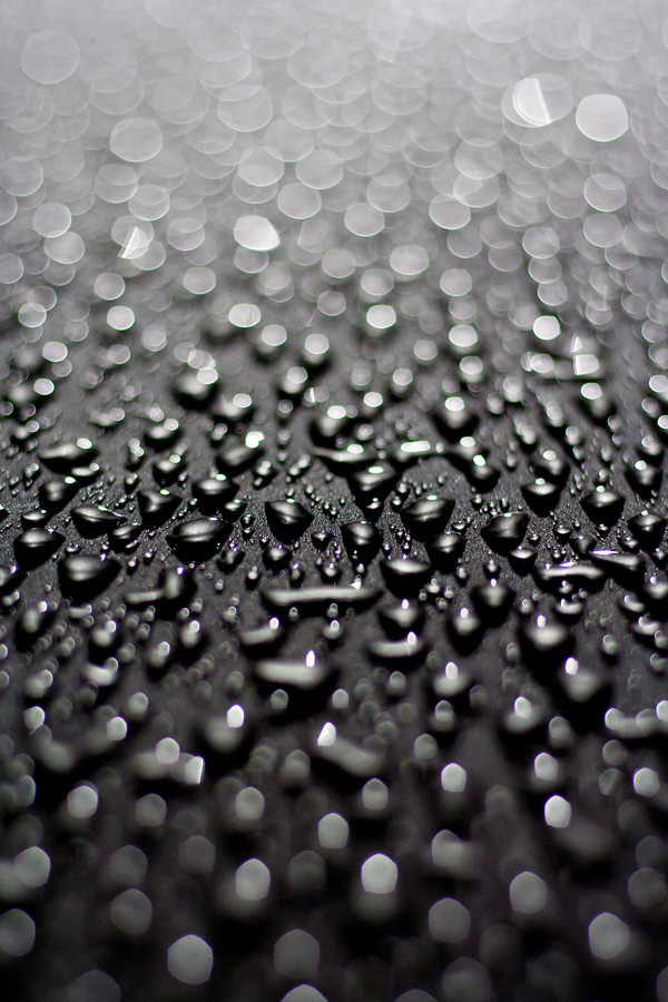 Condensa sull'automobile