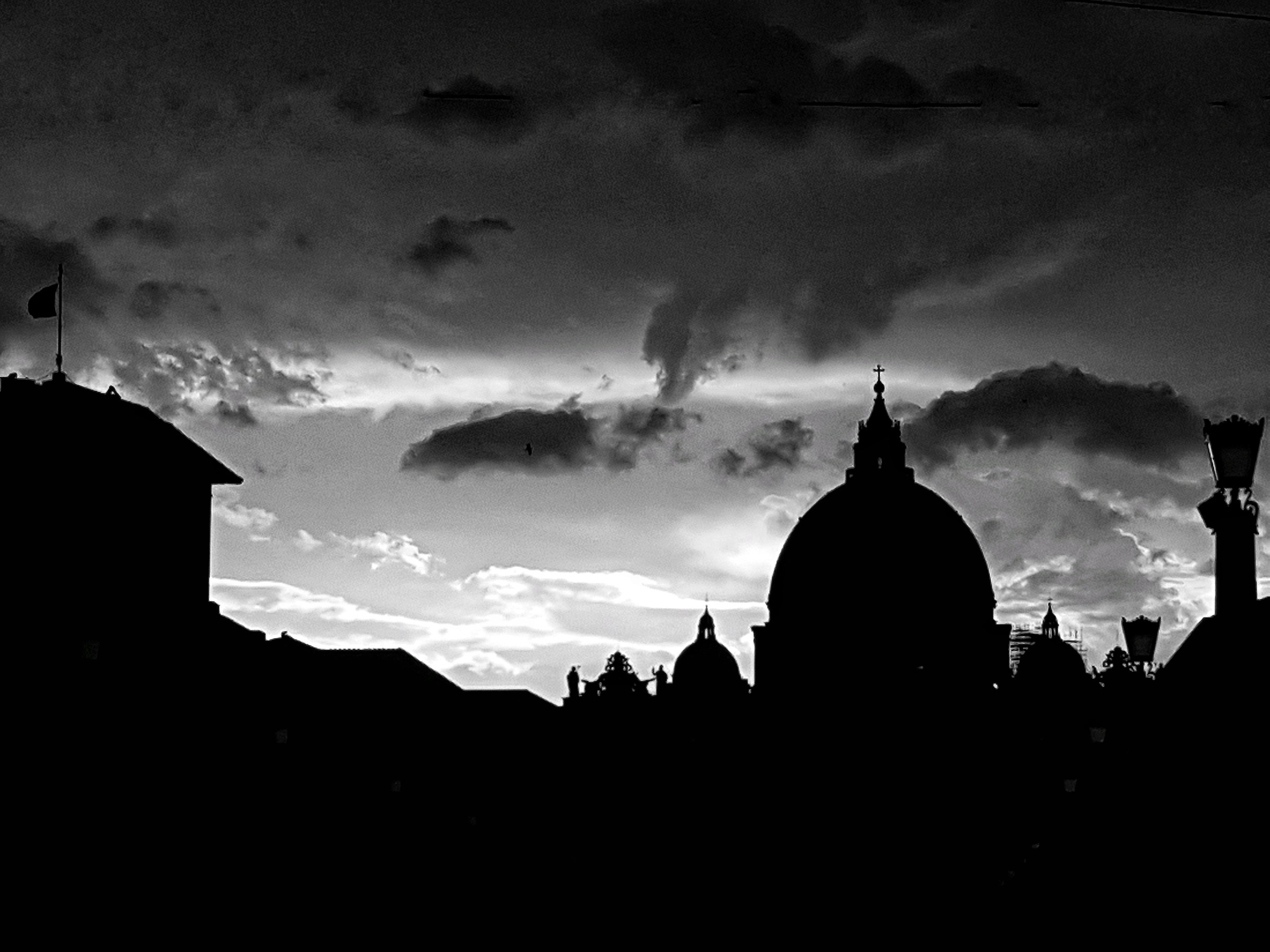 roman skyline bw