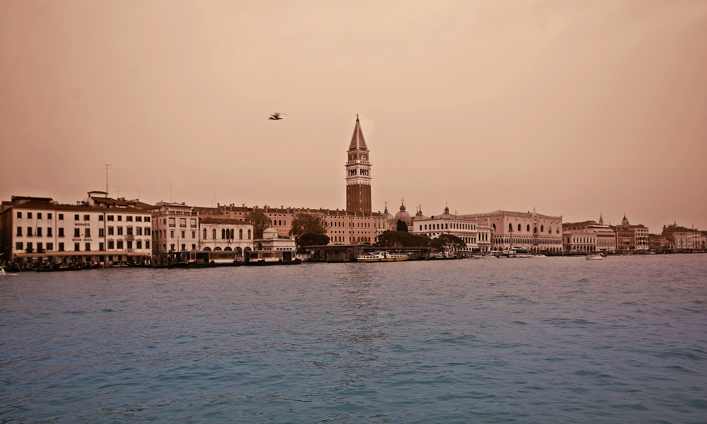 a city in the balance between Yesterday and Today