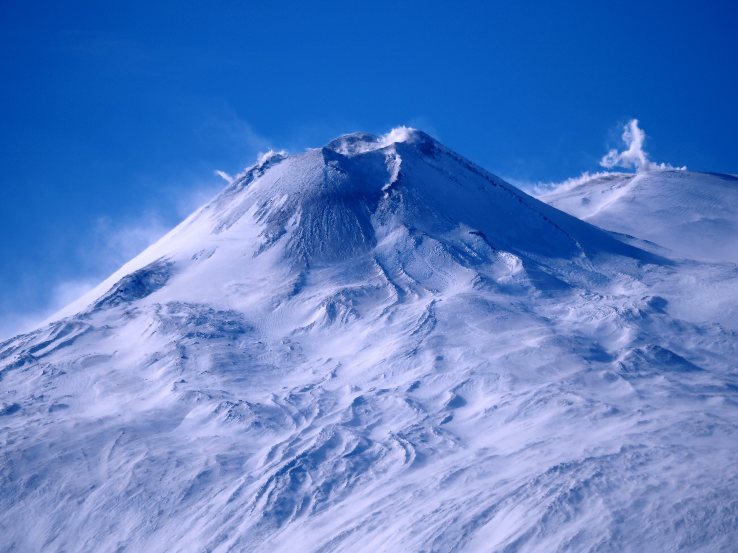 Southeast Etna crater.