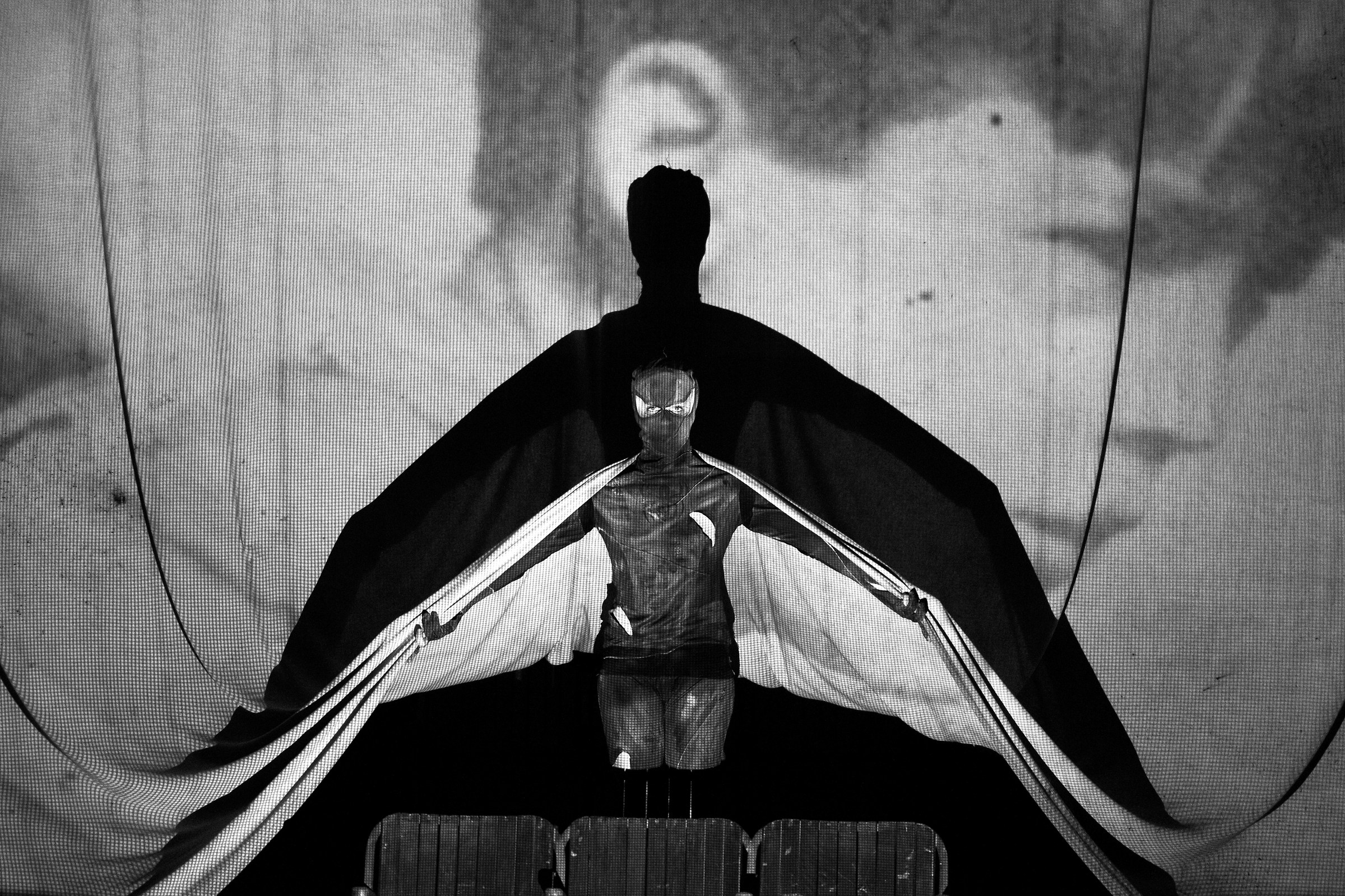 lights, shadows, actors .......