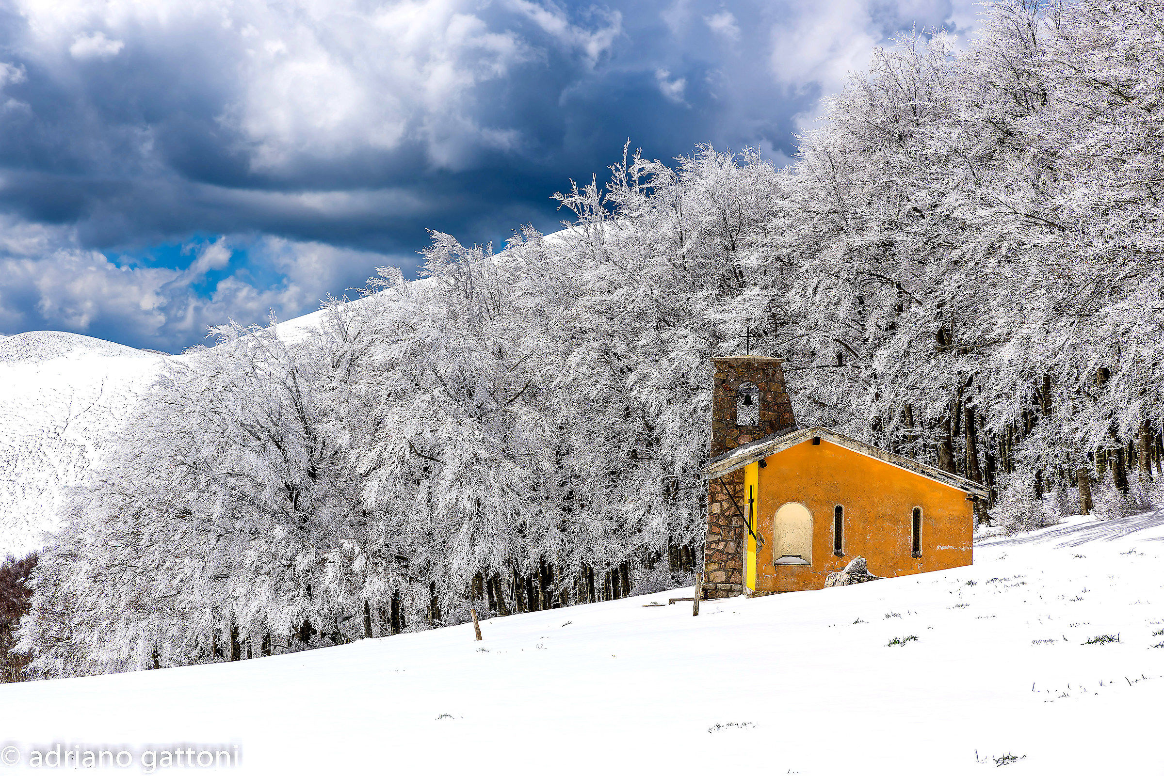 La chiesina del monte Nerone