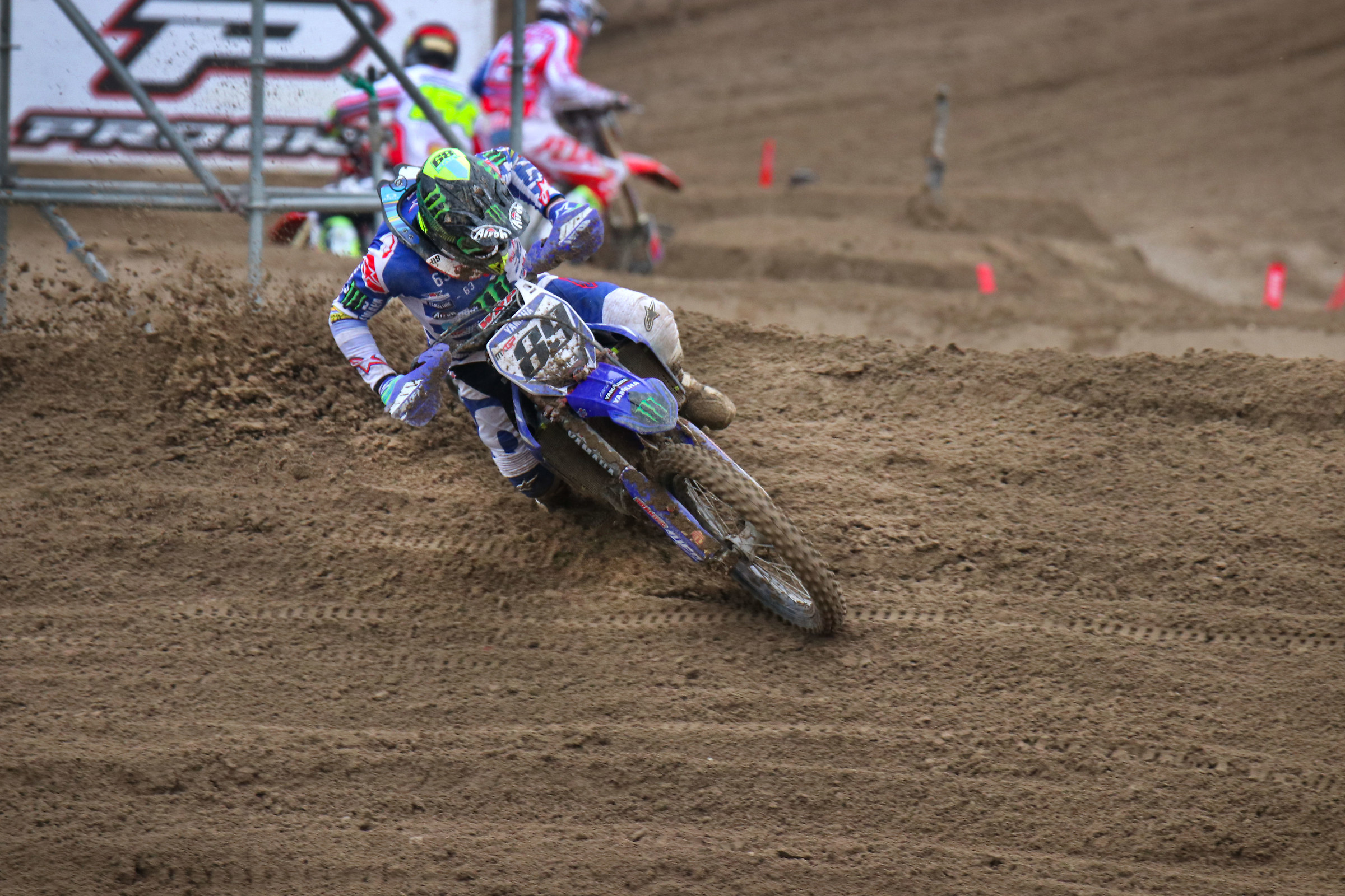 JVH Apertura in curva