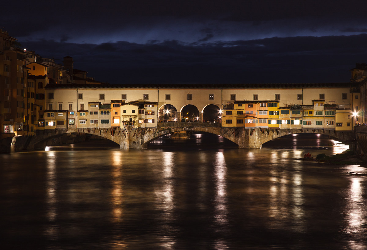 Florence ... another full under the bridge!