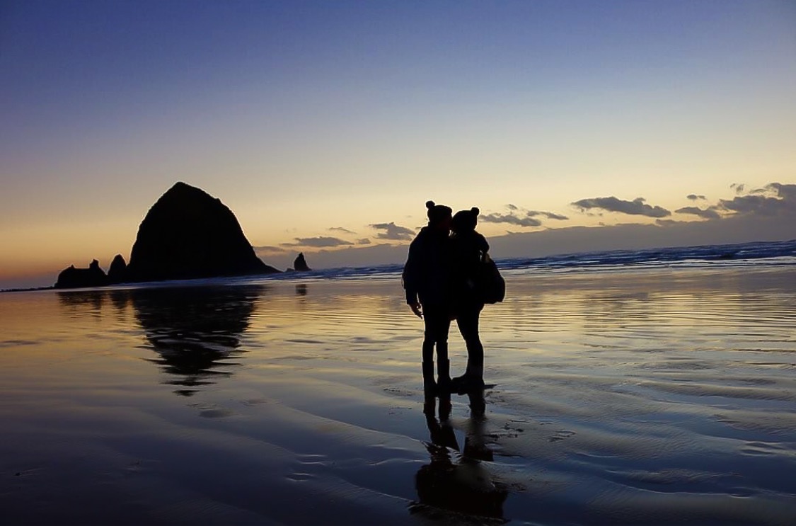Bacio al tramonto dell'Oregon
