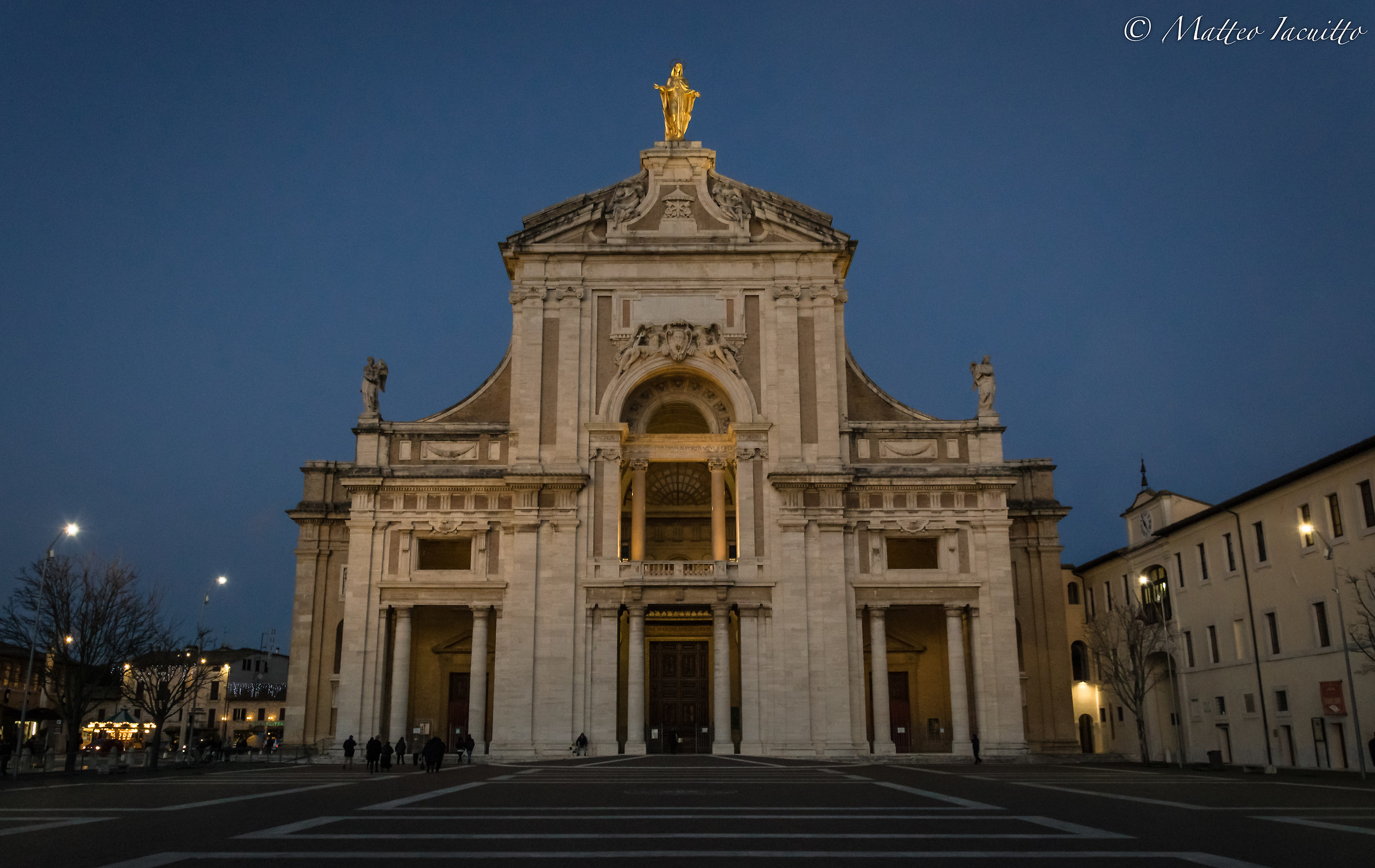 At the blue hour ...