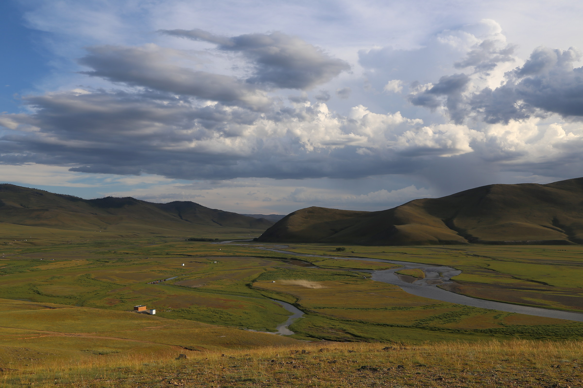 Mongolia: on the road