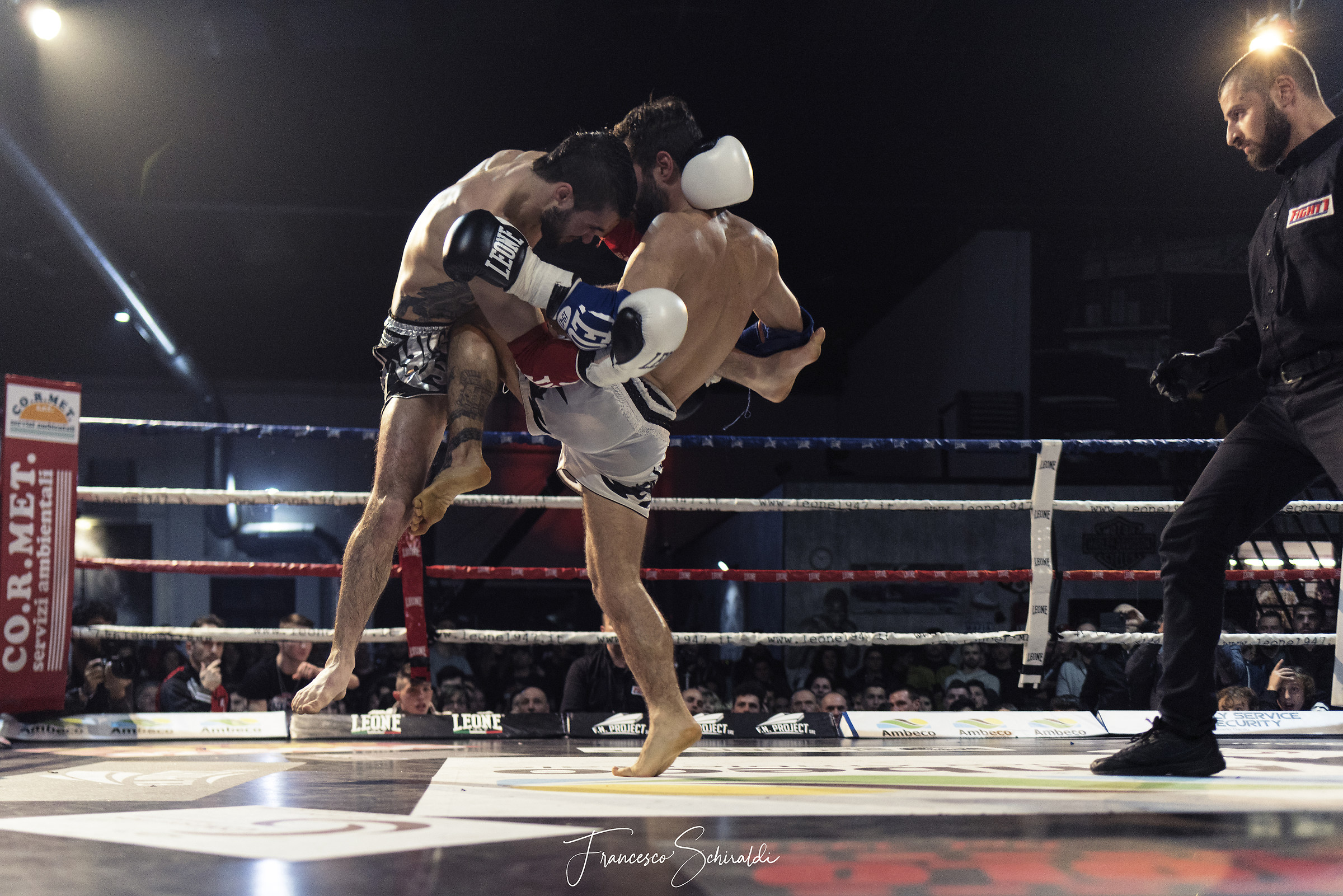 Ginocchiata portata a segno