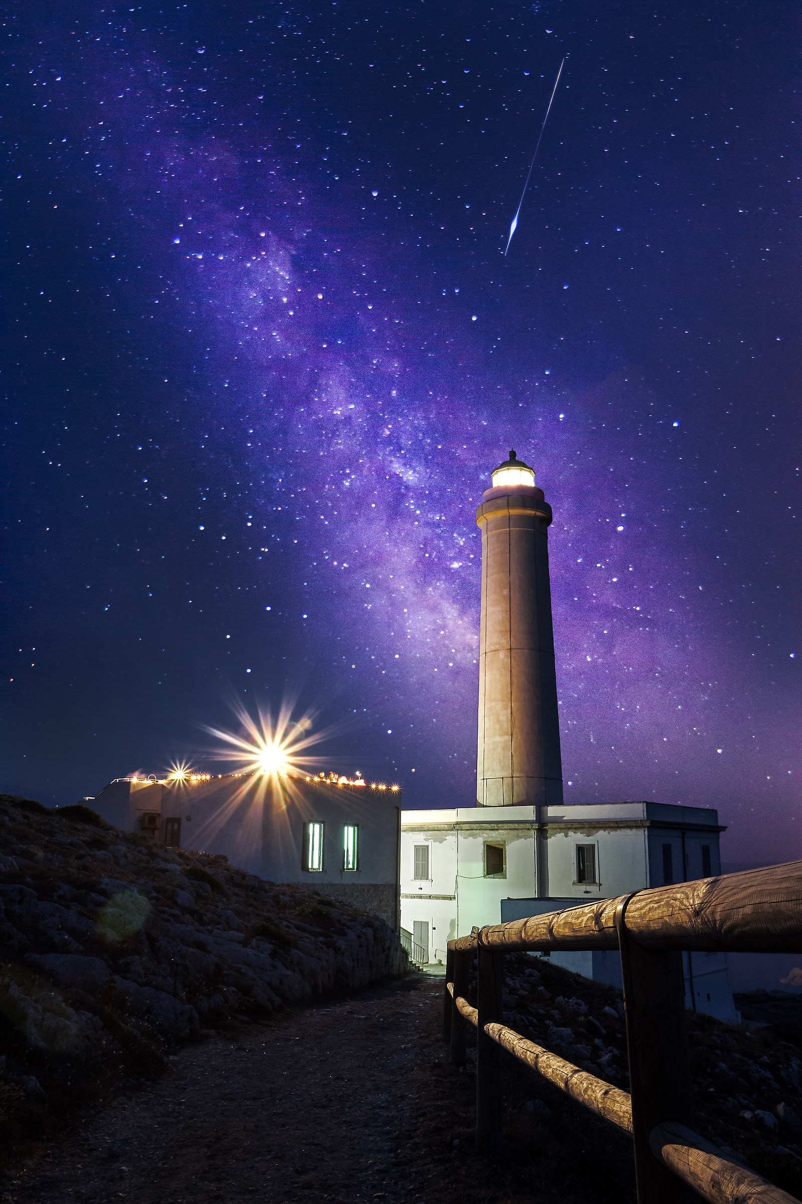 Milky Way on the lighthouse of Capo d'Otranto (v2)