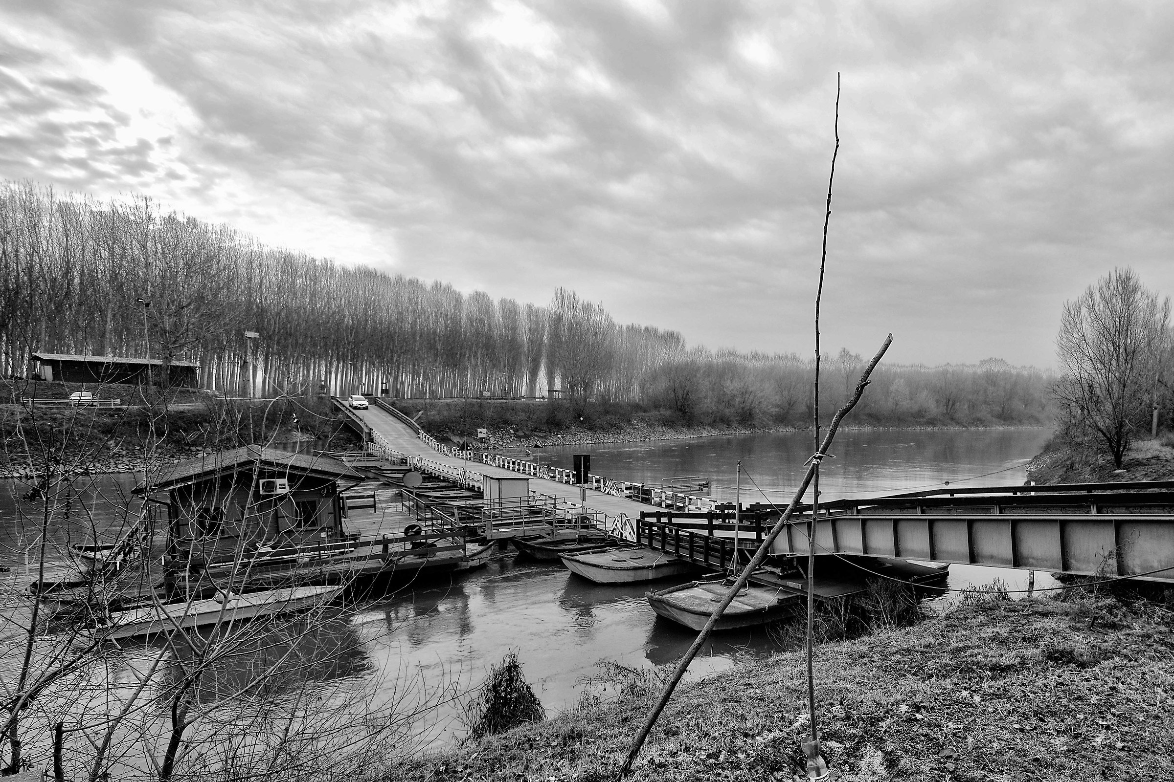 Bridge of boats on the river Oglio