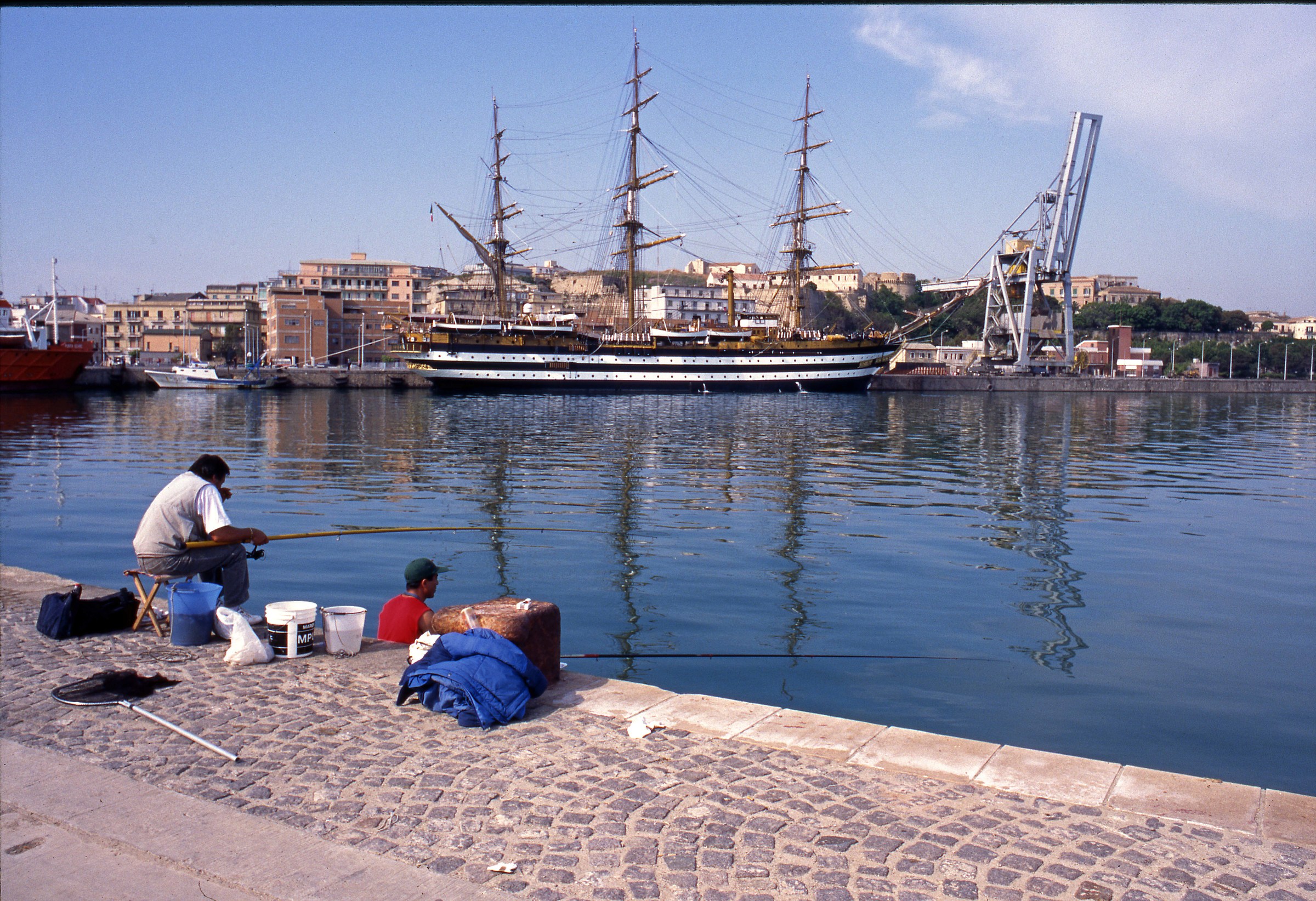 Porto di Crotone, 1996