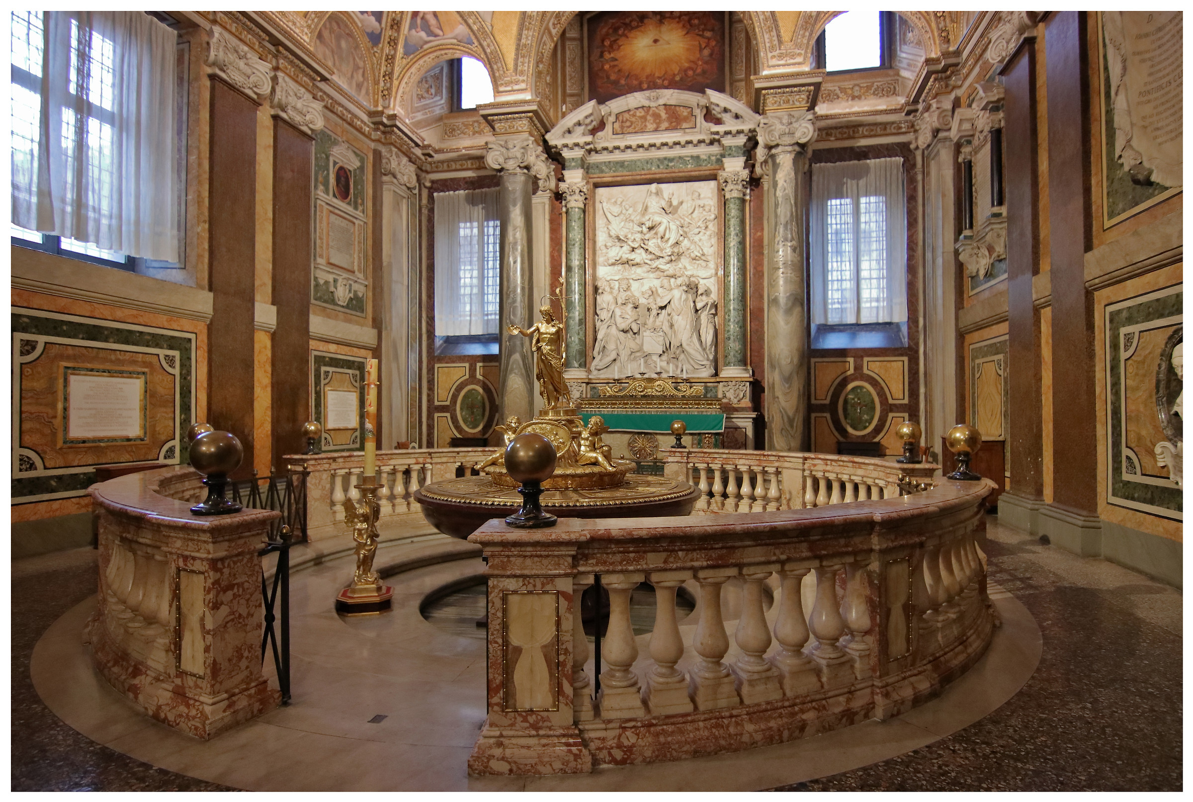 Other interior Side chapel in Santa Maria Maggio