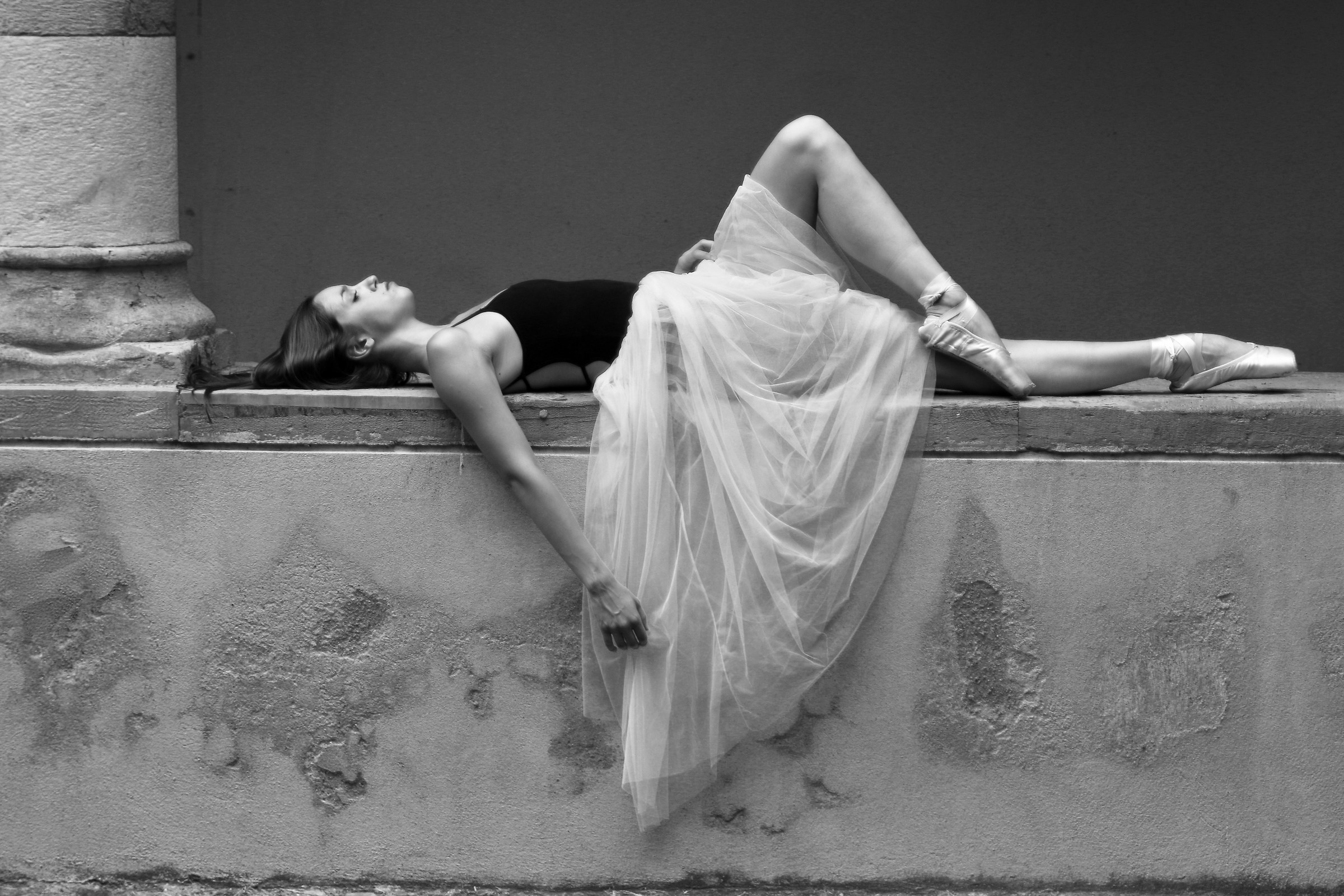 I dedicate to my niece dancer