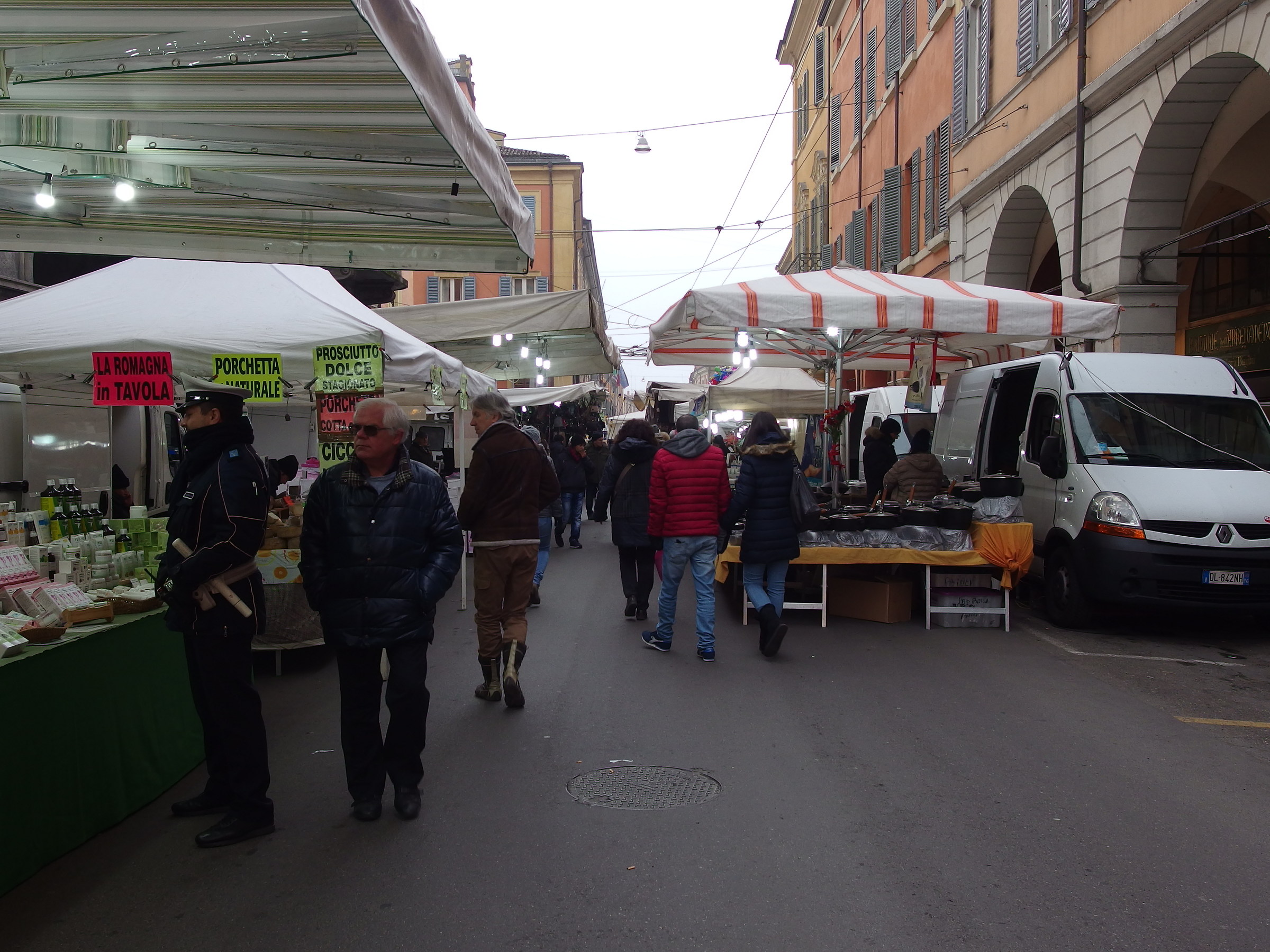 La Romagna in tavola, l'Emilia per strada
