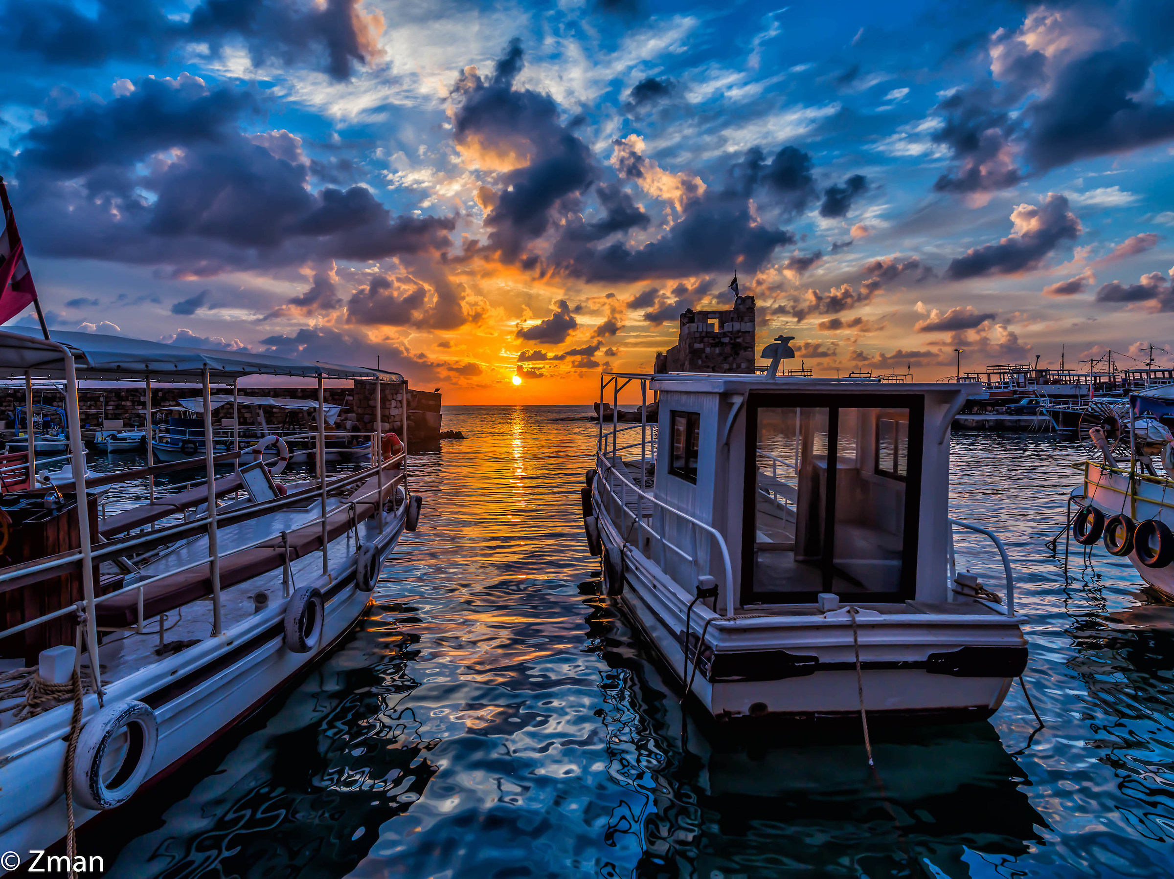 Barche nel porto di Byblos