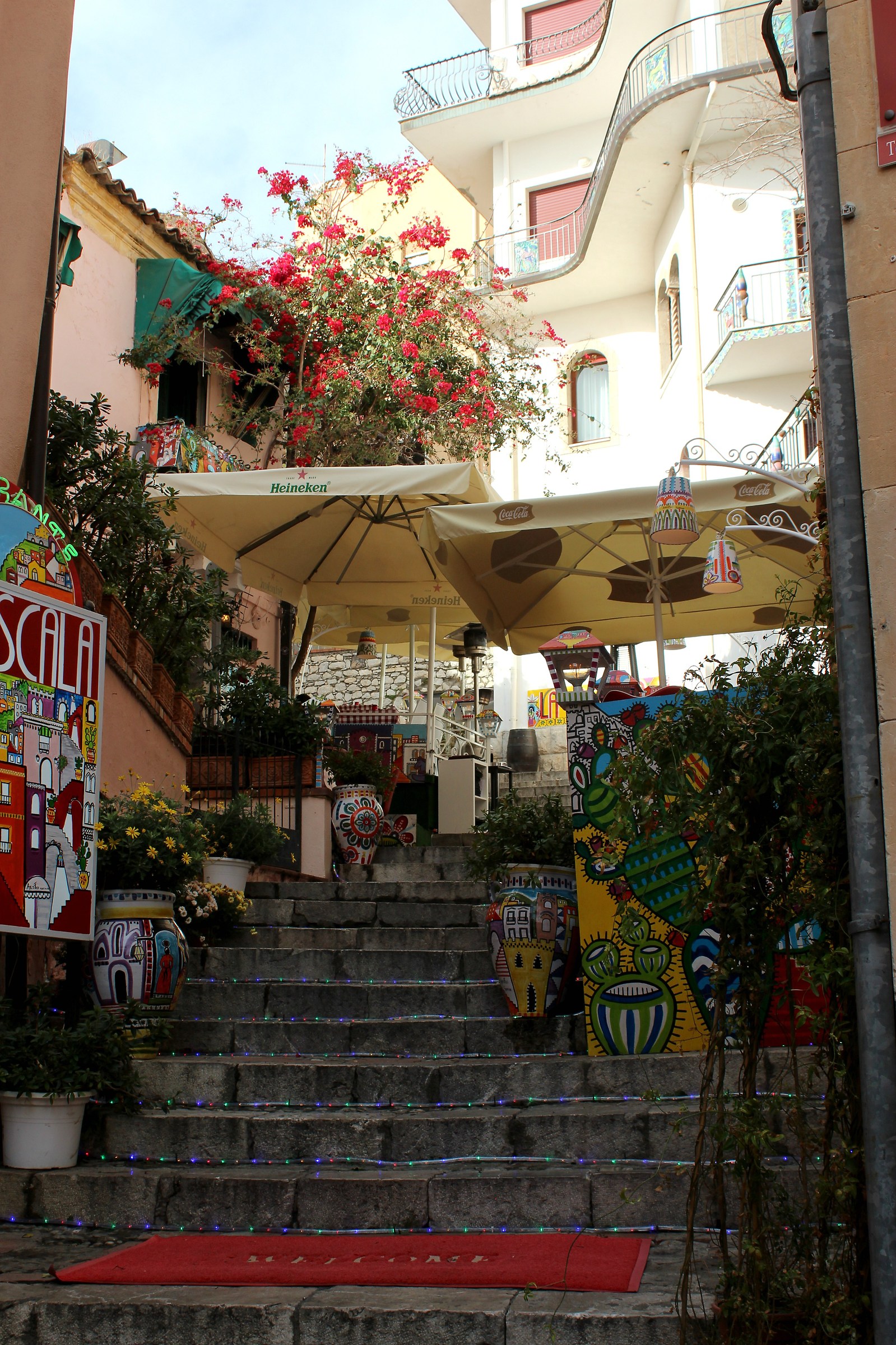 per le strade di Taormina