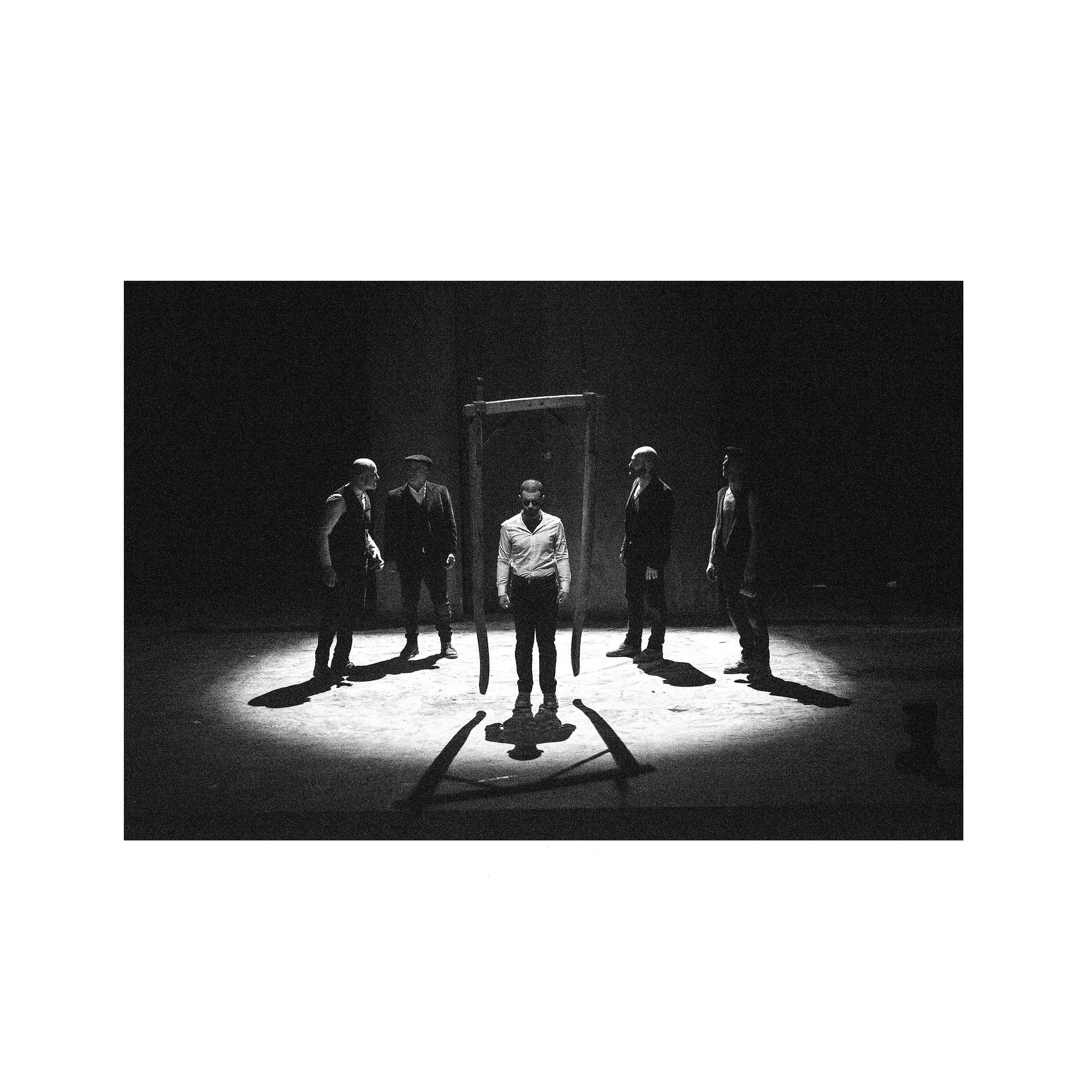 lights, shadows, actors .......