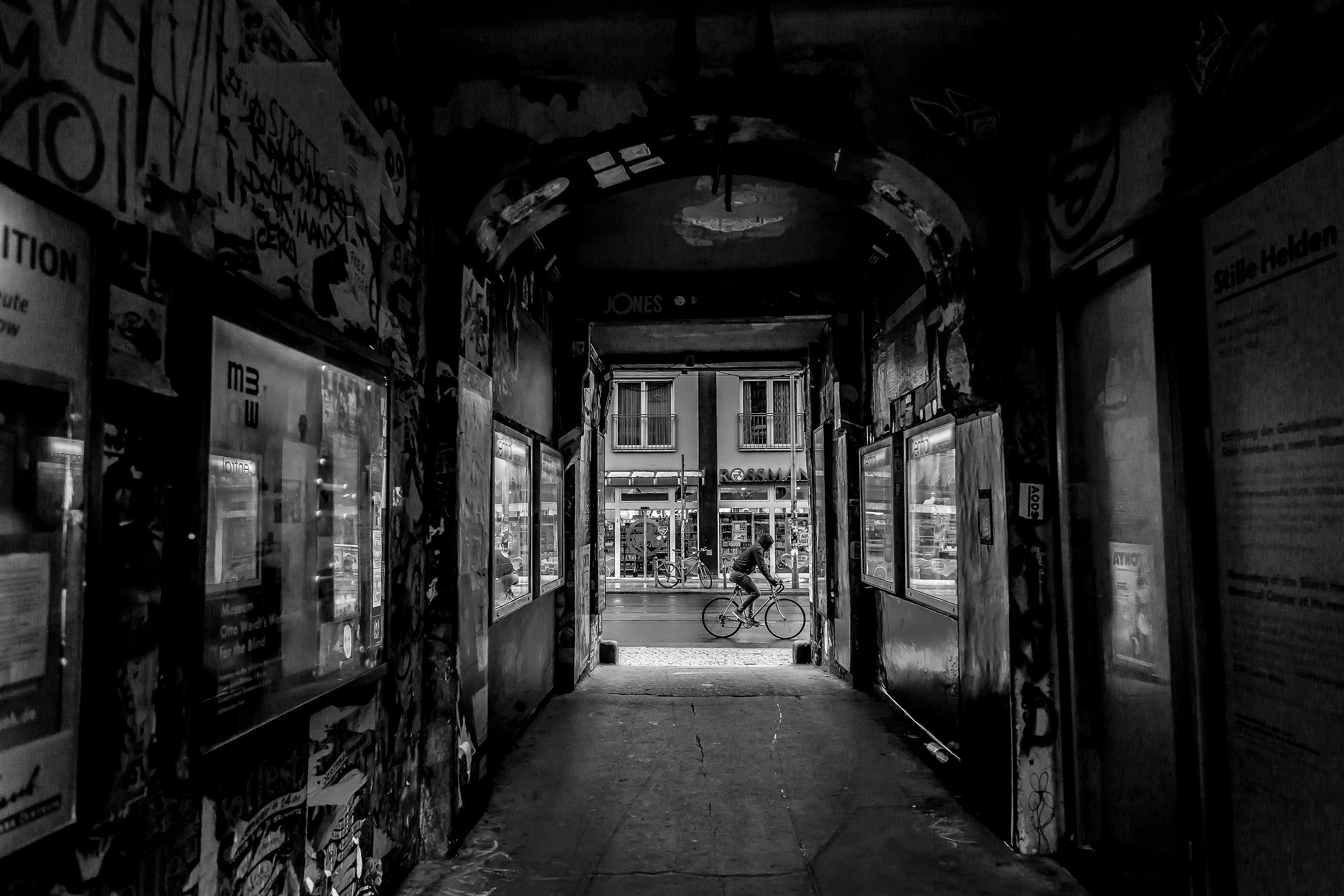 From Anne Frank Zentrum to the Street