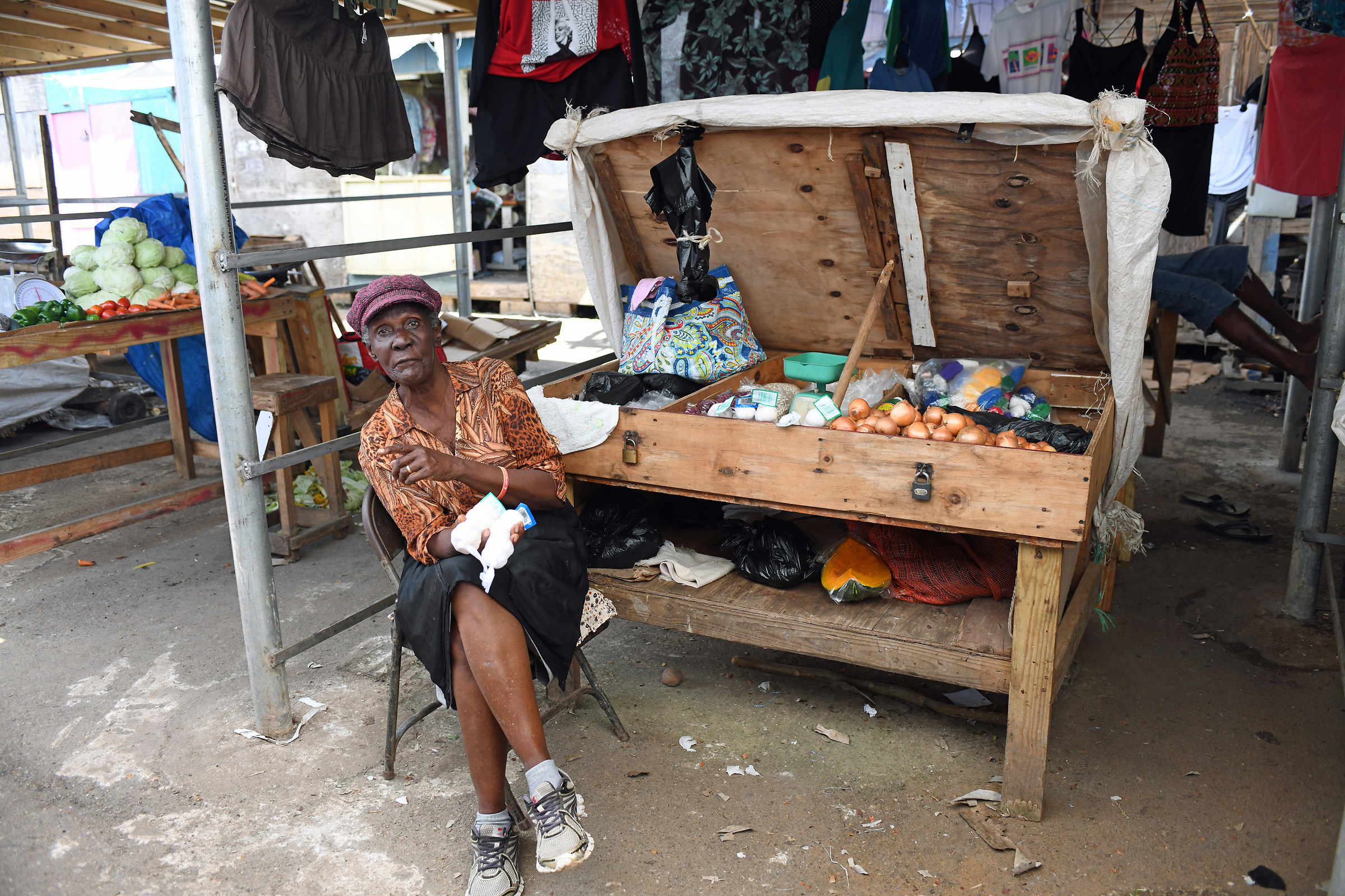 Commerciante di aglio e cipolle Montego Bay