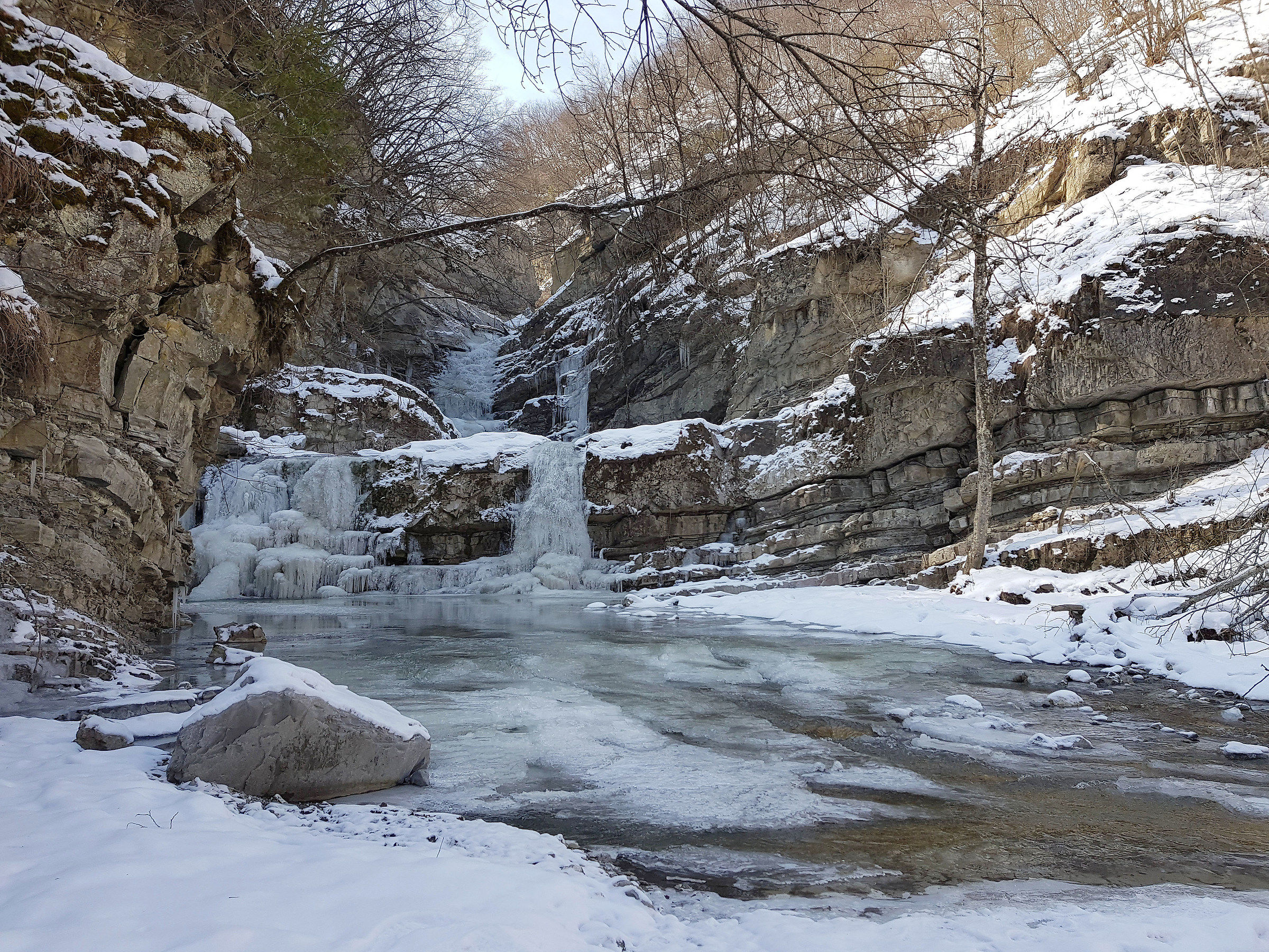 Cascades of the Perino 1