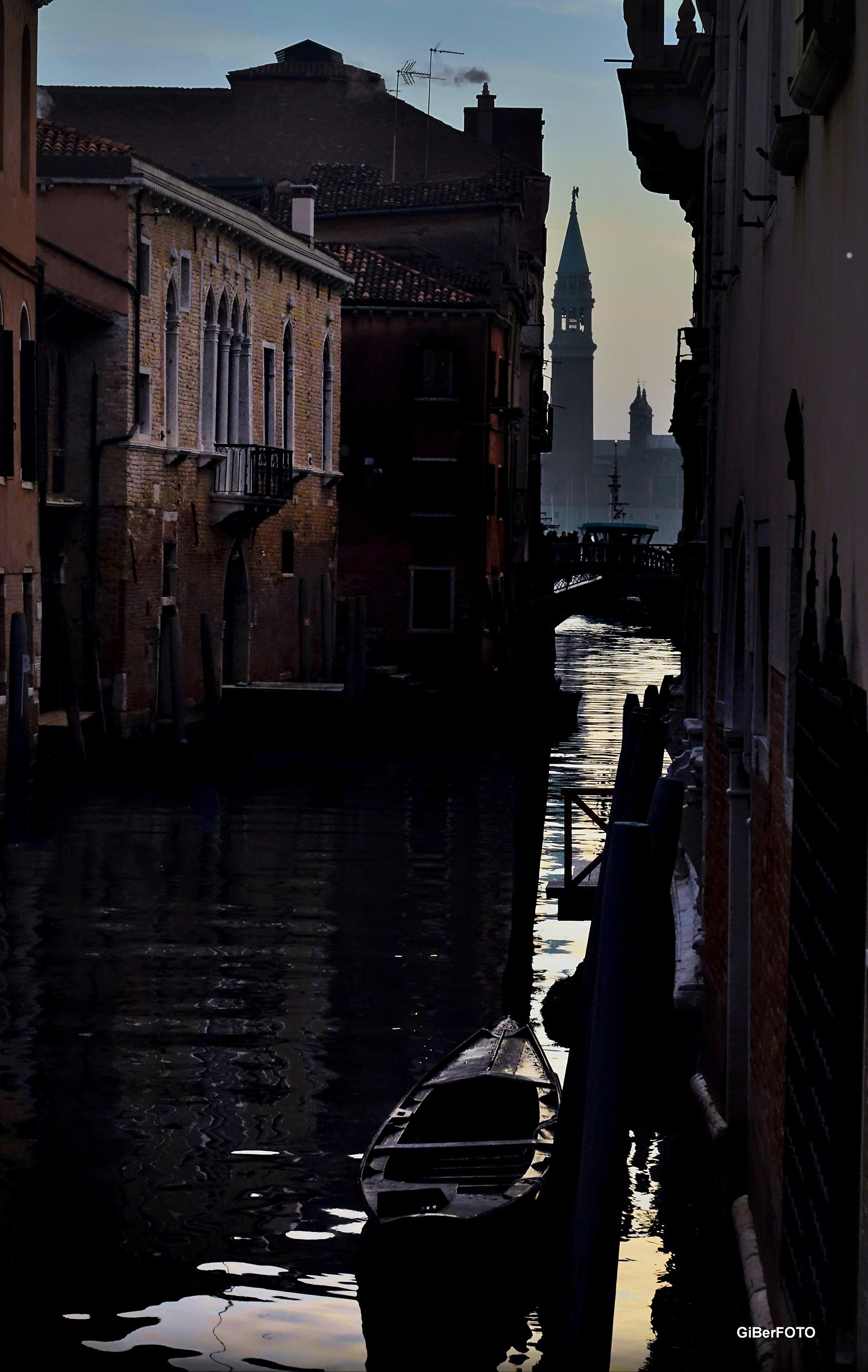 Vecchia Venezia tu...!