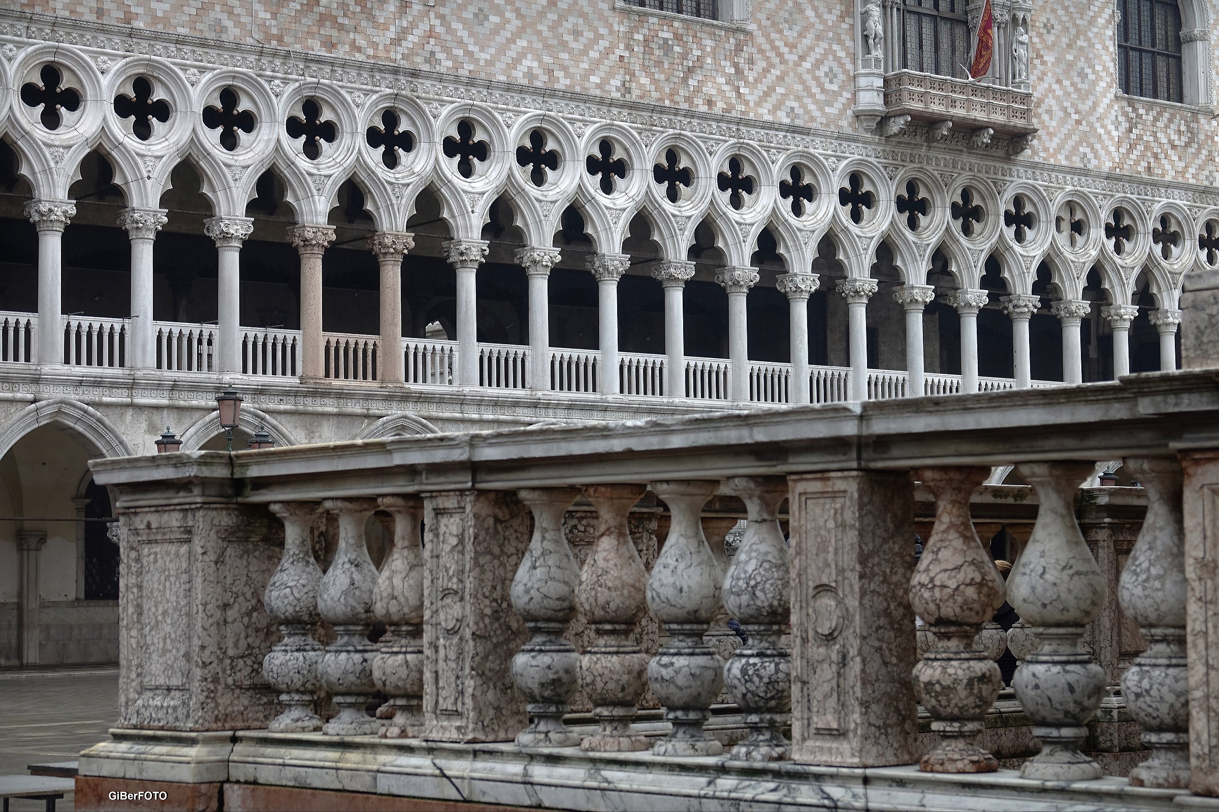 Tra Foscara e Sansovino!