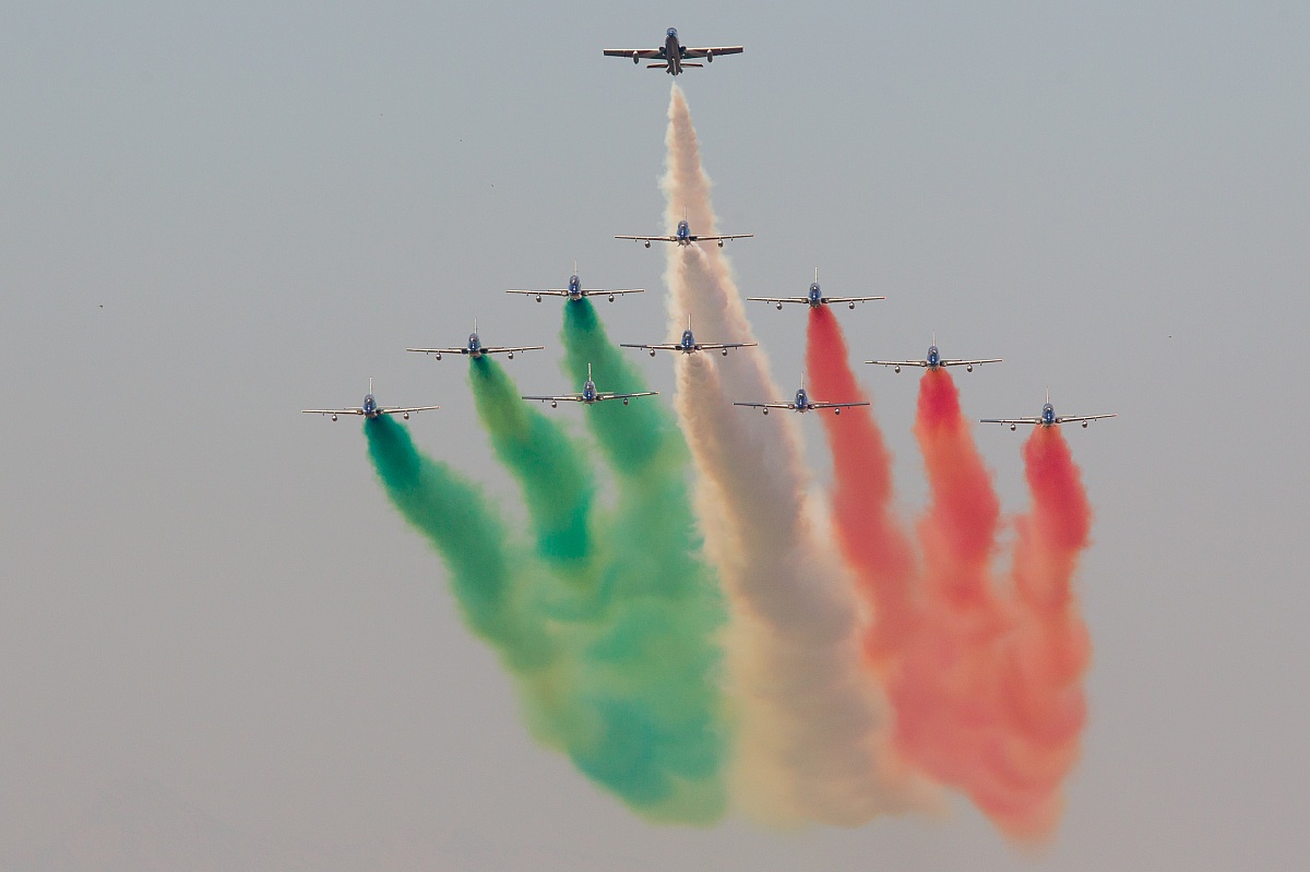 Da 11 a 10...Lant lascia la formazione