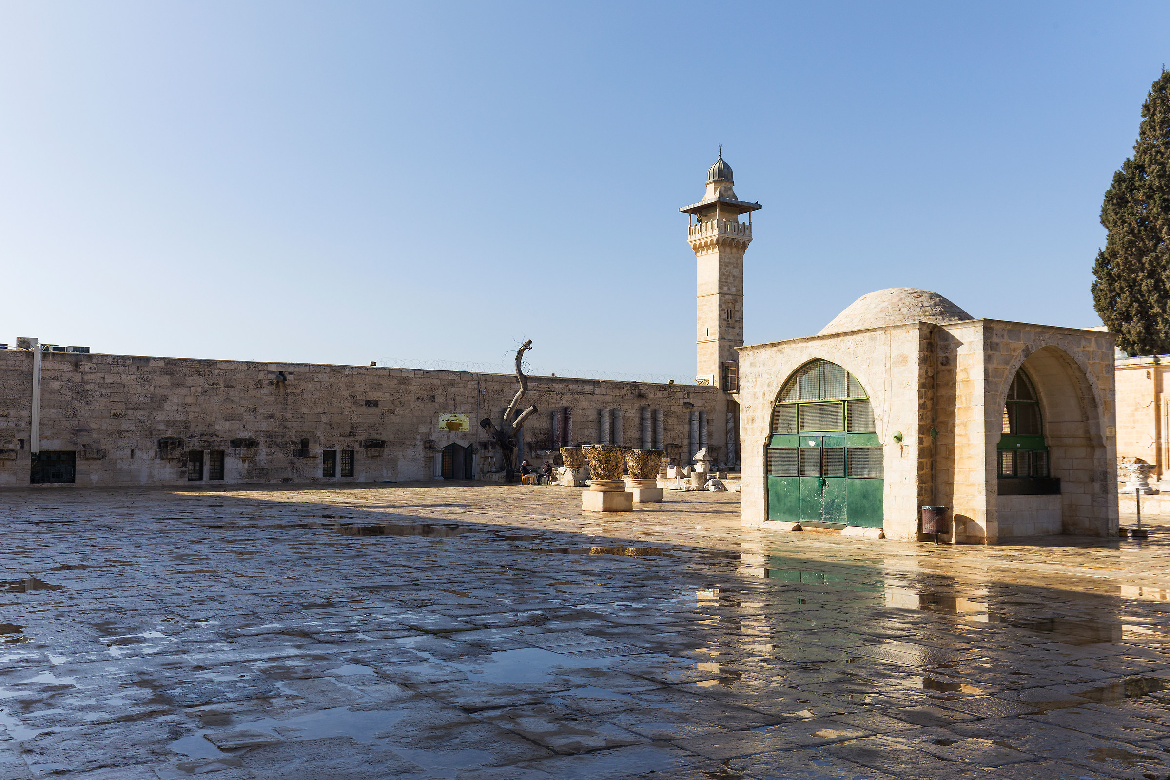 The esplanade of the temple