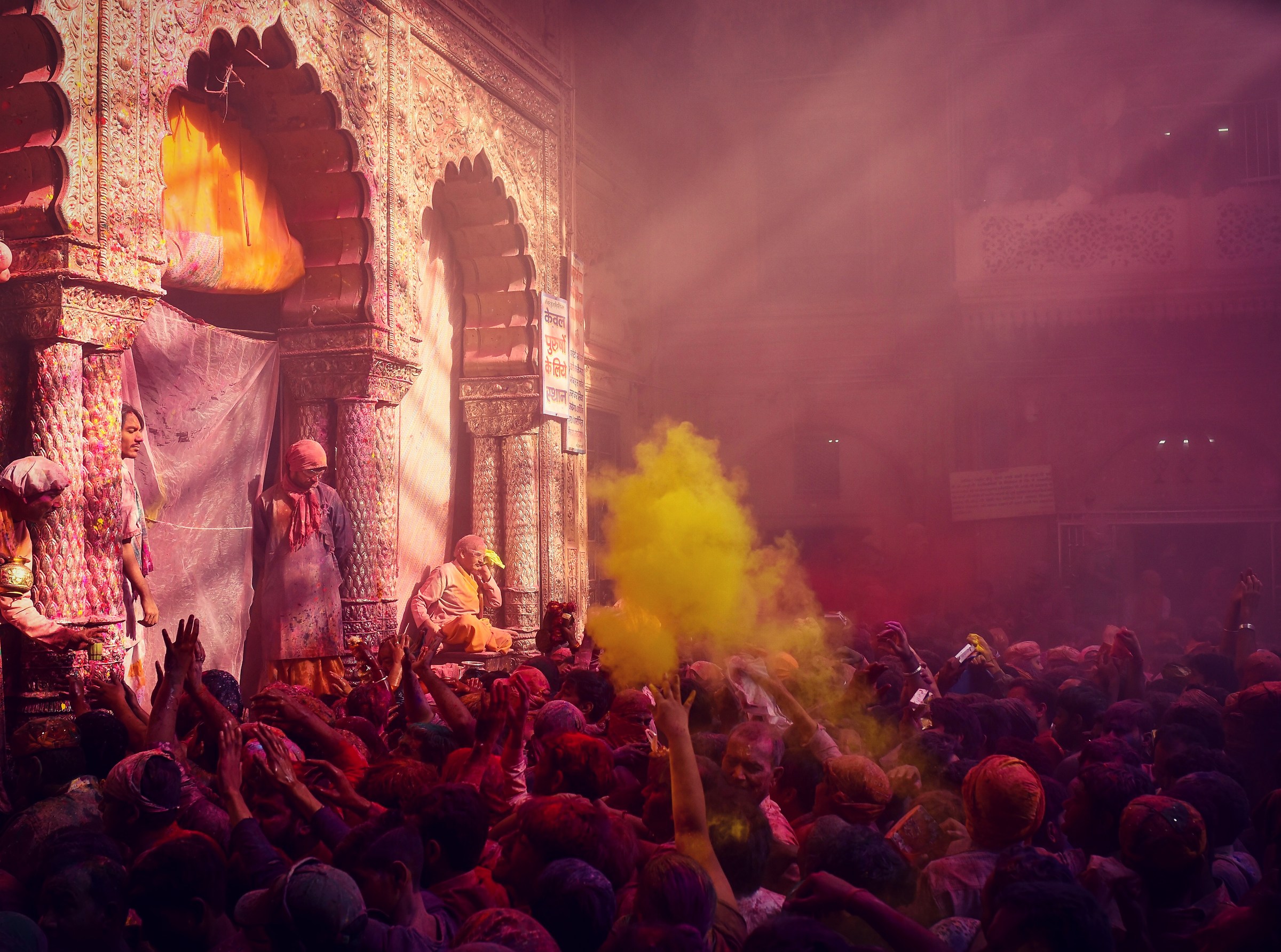 Celebrazione di Holi a vrindavan