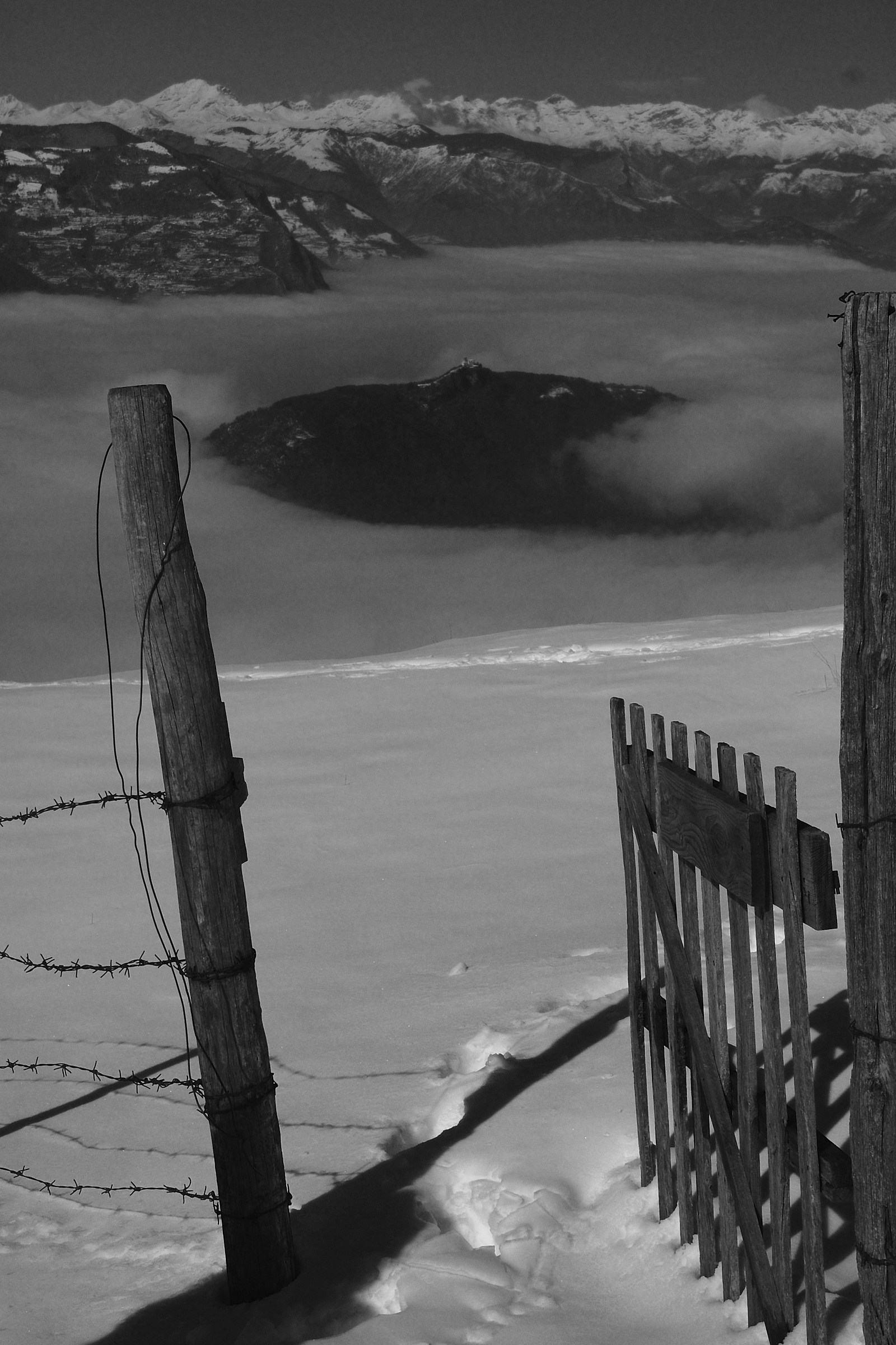 Monteisola between the fog