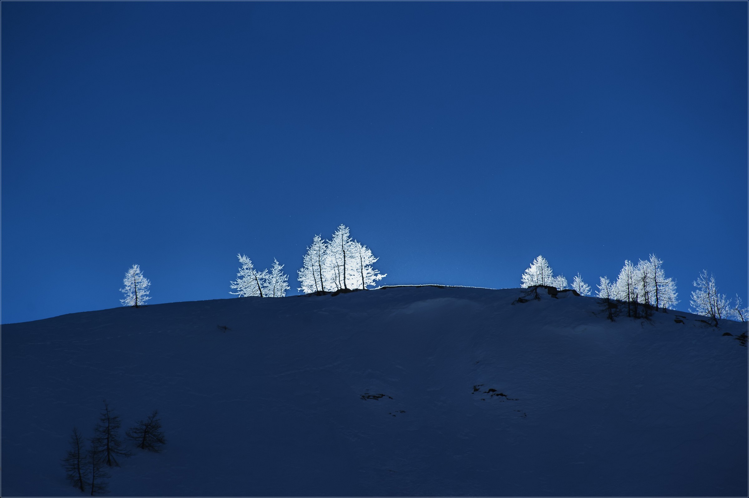 Gran Paradiso National Park - sunset behind the mountains
