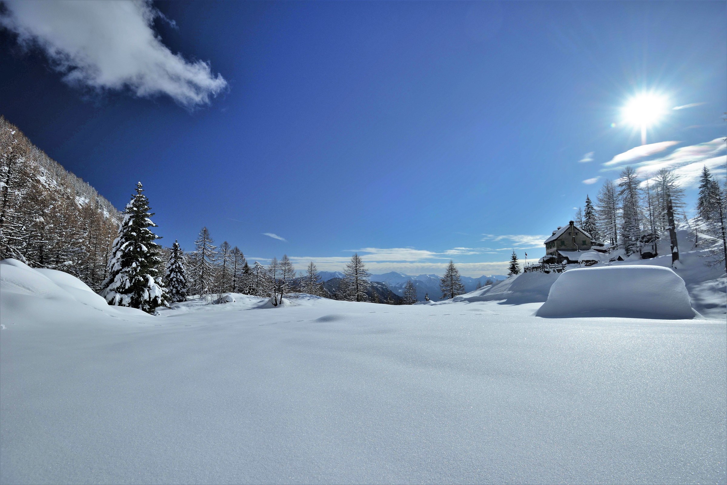the Alpe Solcio with the Crosta refuge