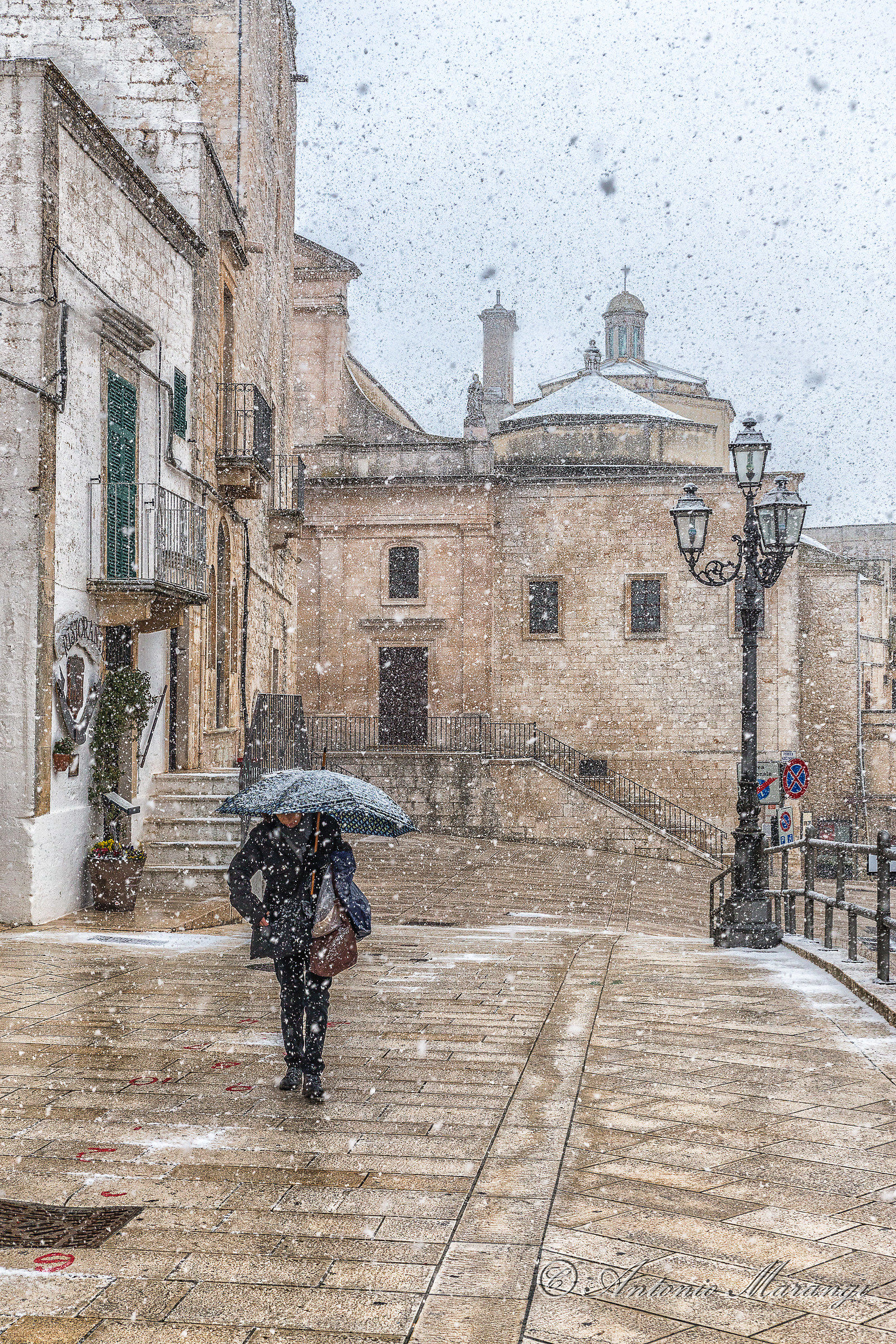 walking under the flakes
