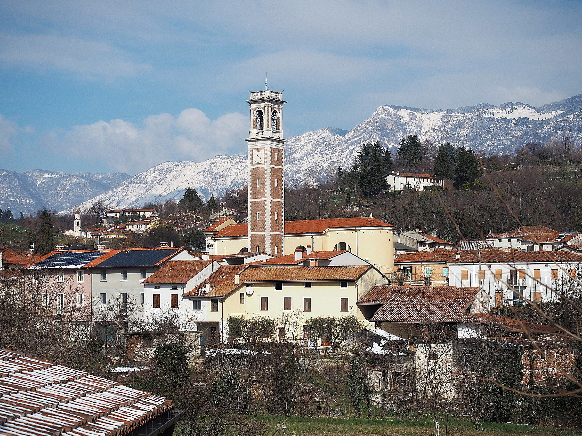 Centrale di Zugliano, vista da Via Slavina
