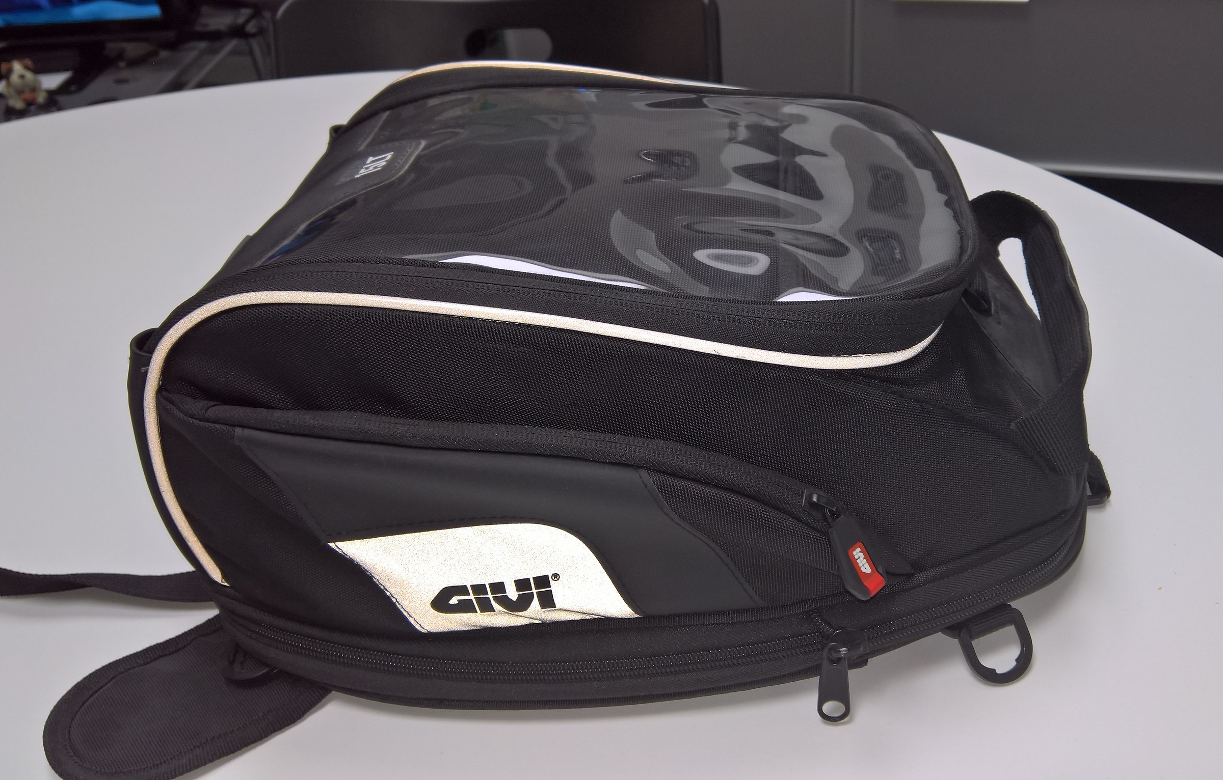 Tank bag for M6