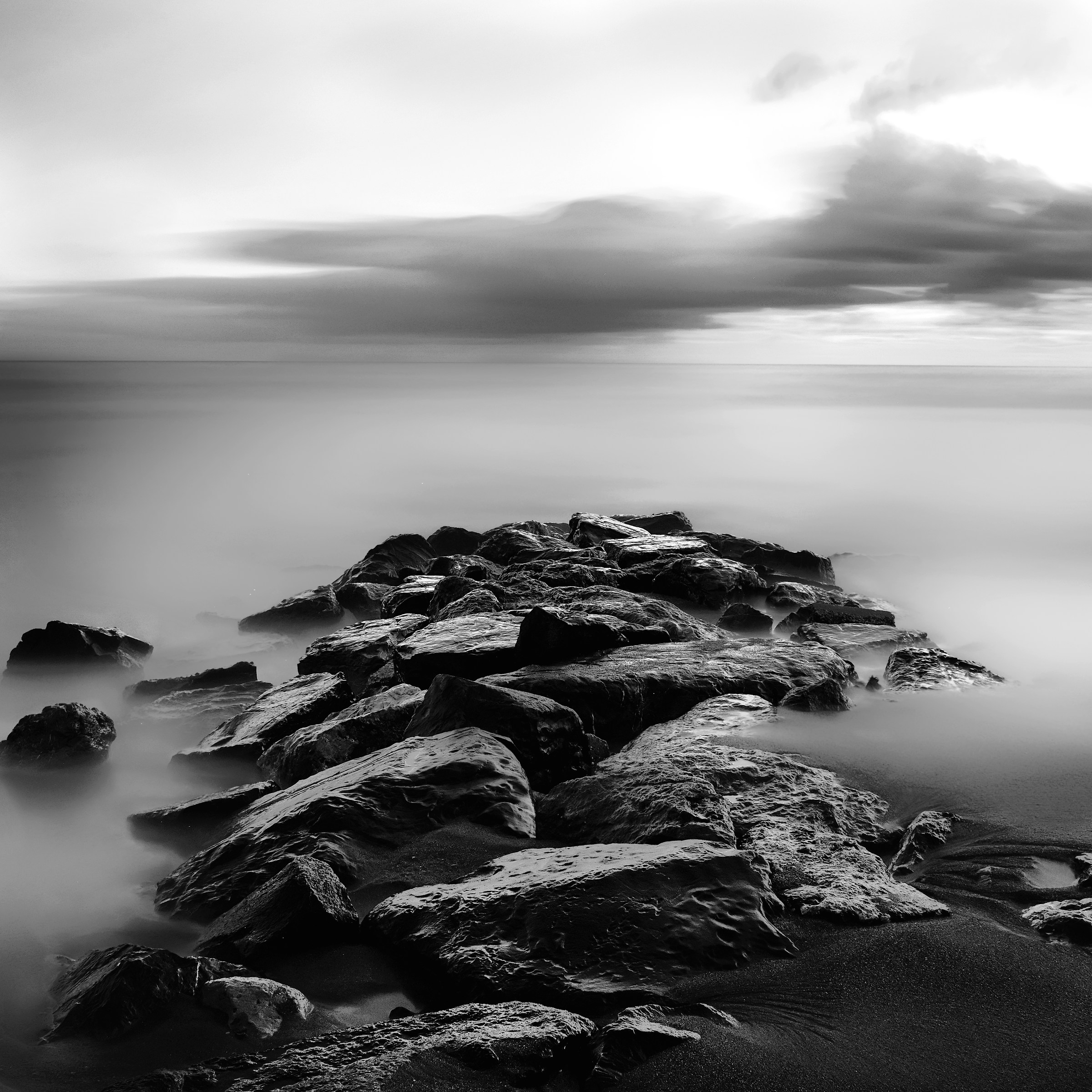 Minimal • the rock