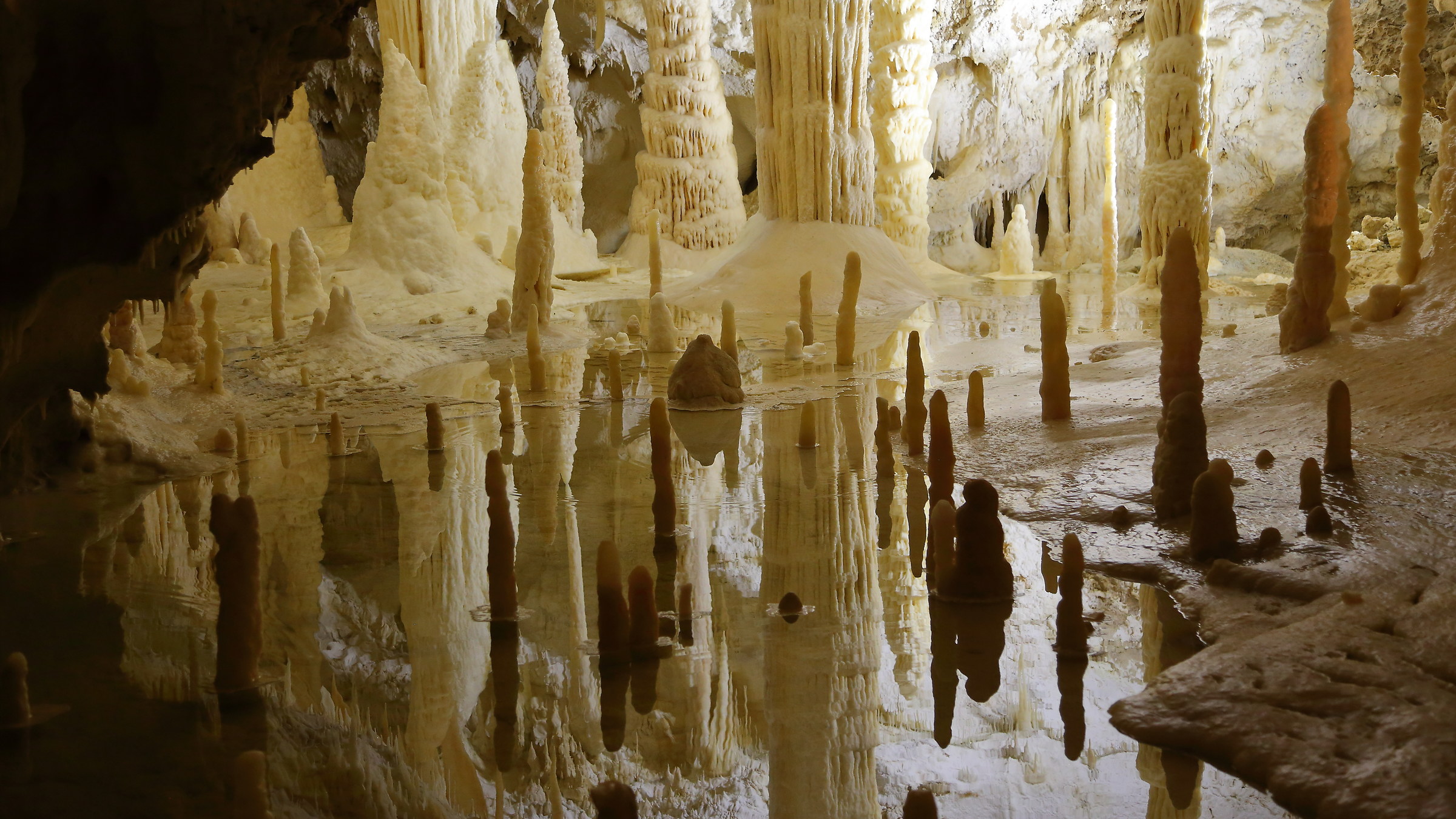 The cave is mirrored